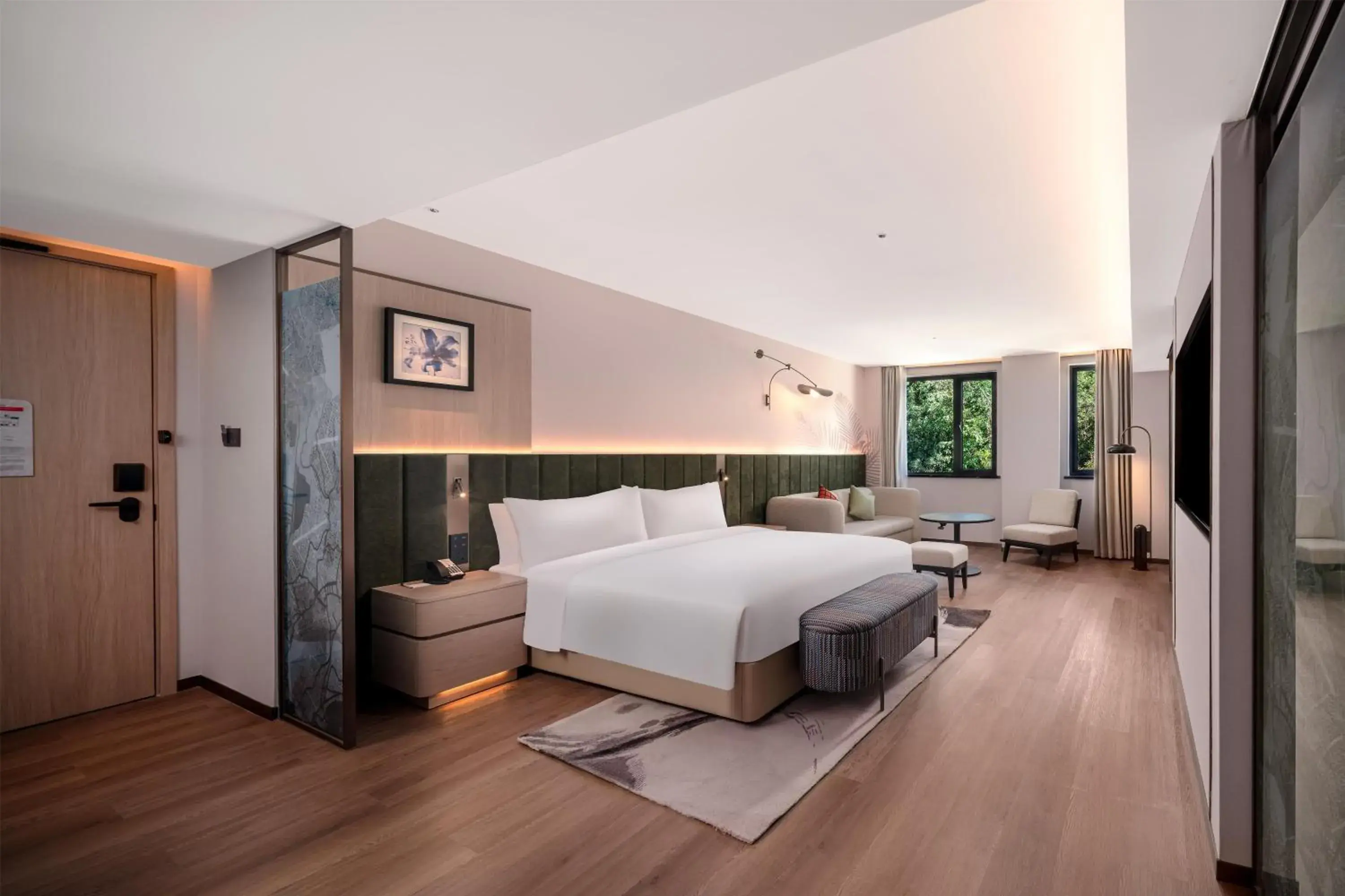 Deluxe King Room with Sofa Bed in Hilton Garden Inn Zhoushan Mount Putuo Deluxe King Room with Sofa Bed in Hilton Garden Inn Zhoushan Mount Putuo