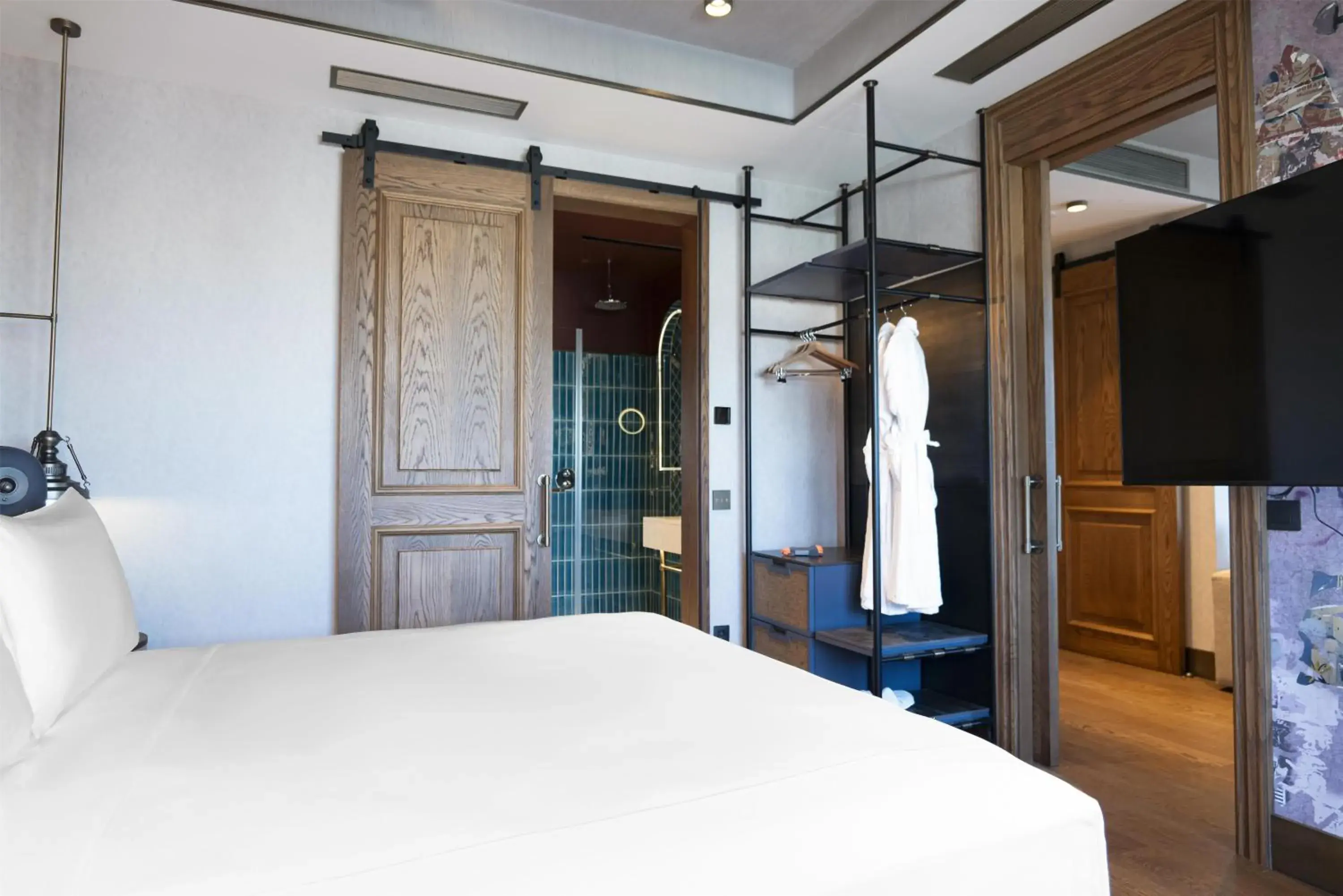 Bed in Canopy By Hilton Istanbul Taksim Bed in Canopy By Hilton Istanbul Taksim