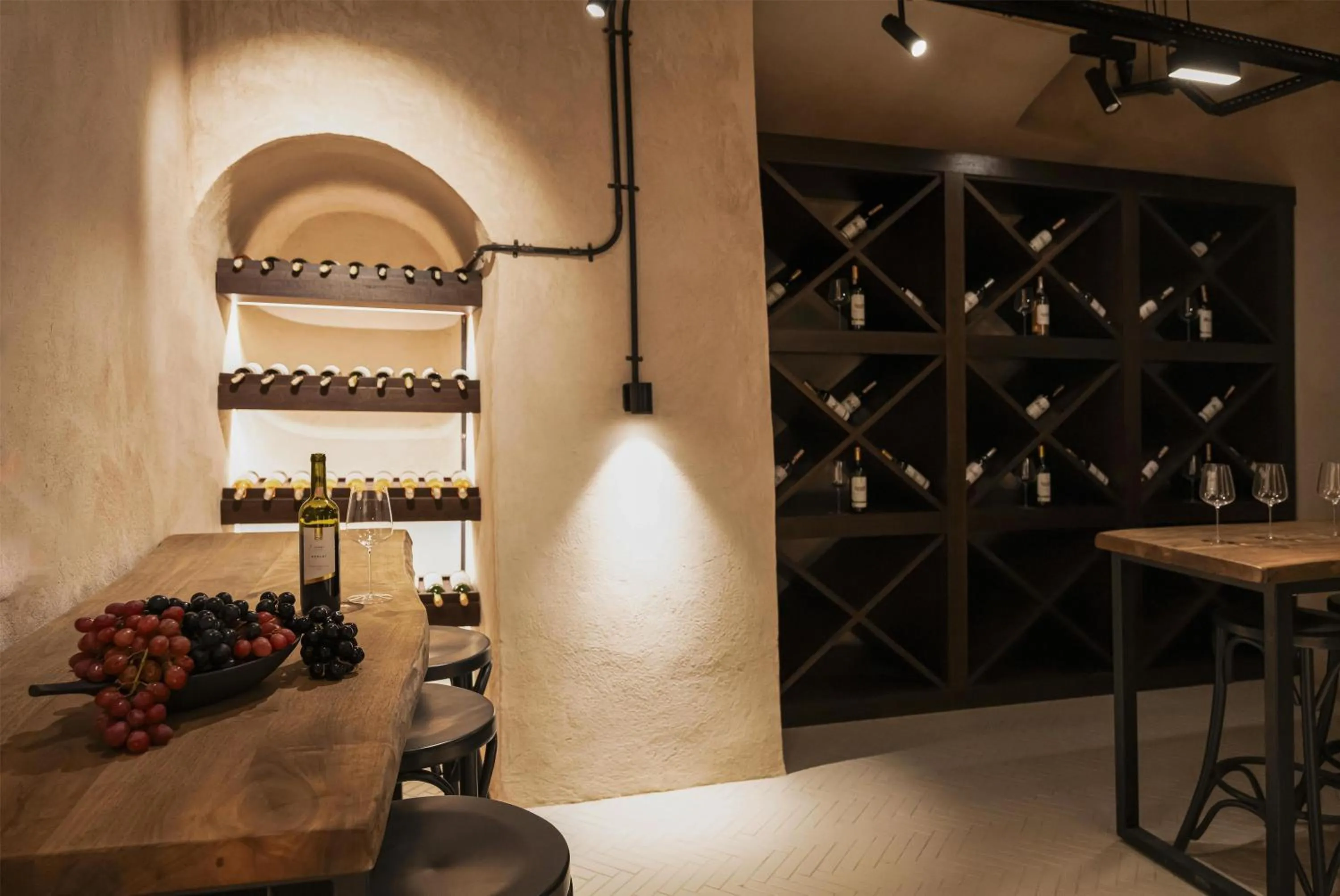 Lounge or bar in Canopy By Hilton Istanbul Taksim