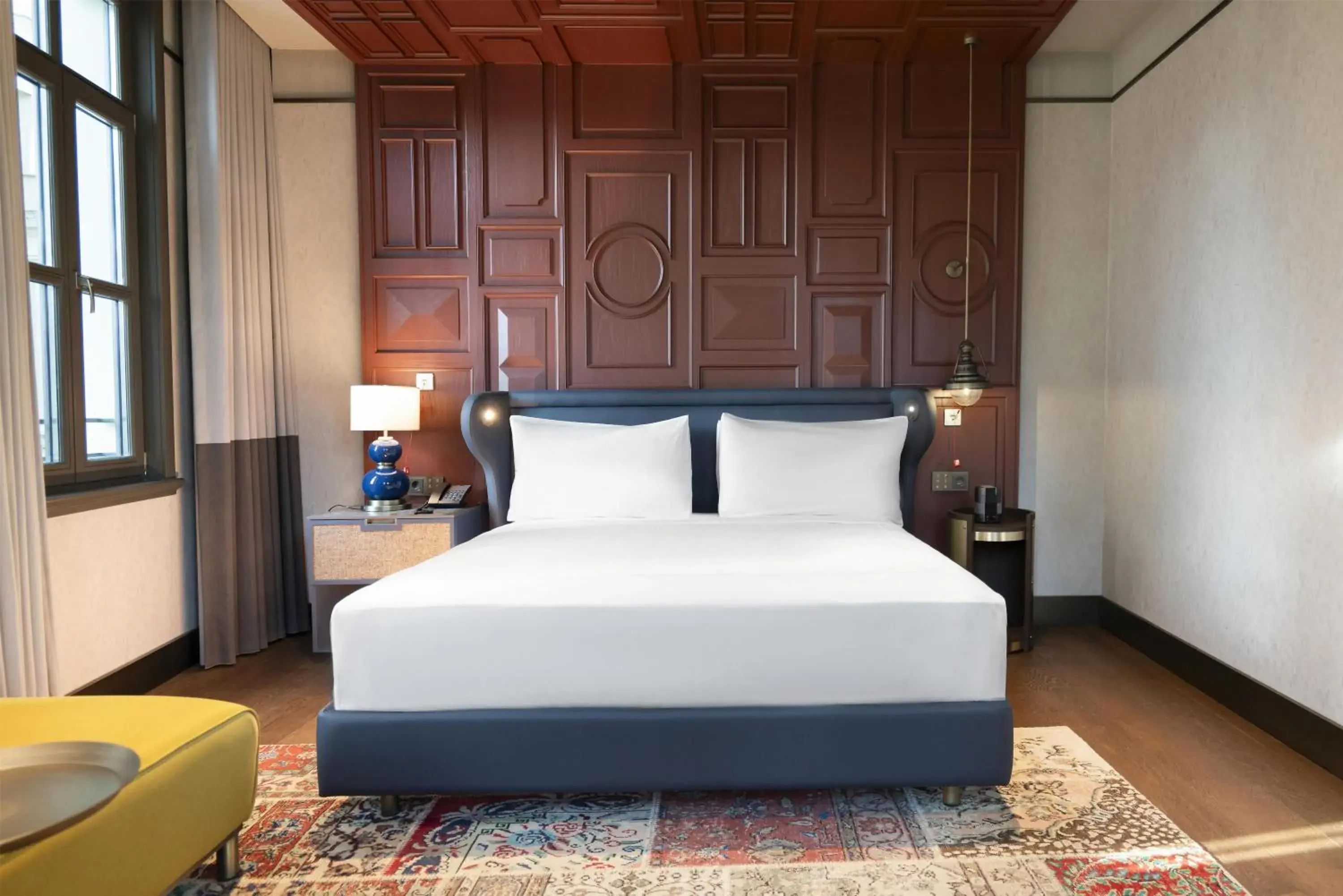 Bed in Canopy By Hilton Istanbul Taksim Bed in Canopy By Hilton Istanbul Taksim