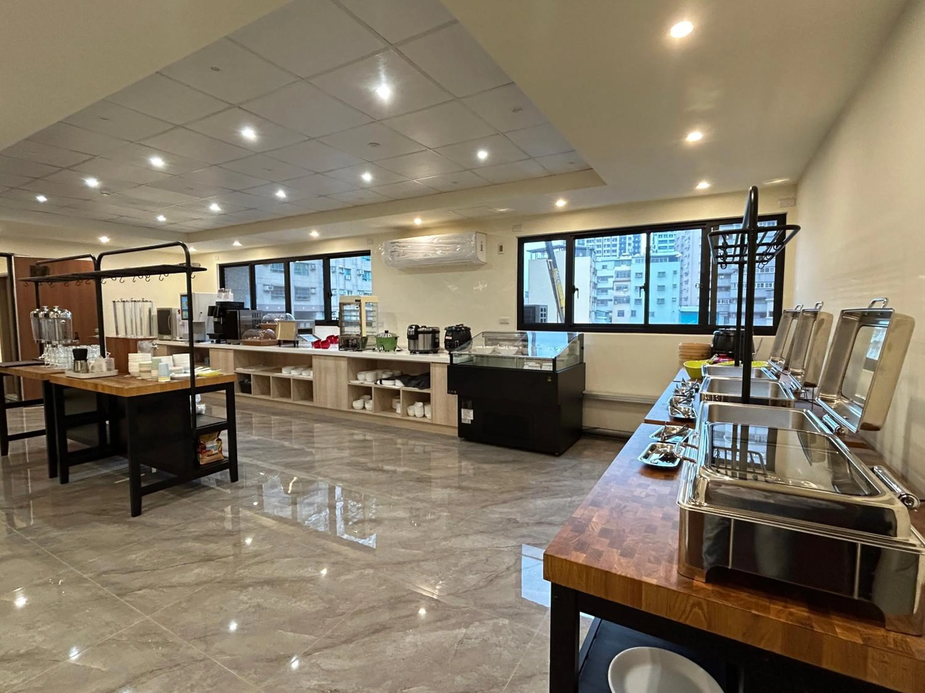 Breakfast in Water Woods Inn