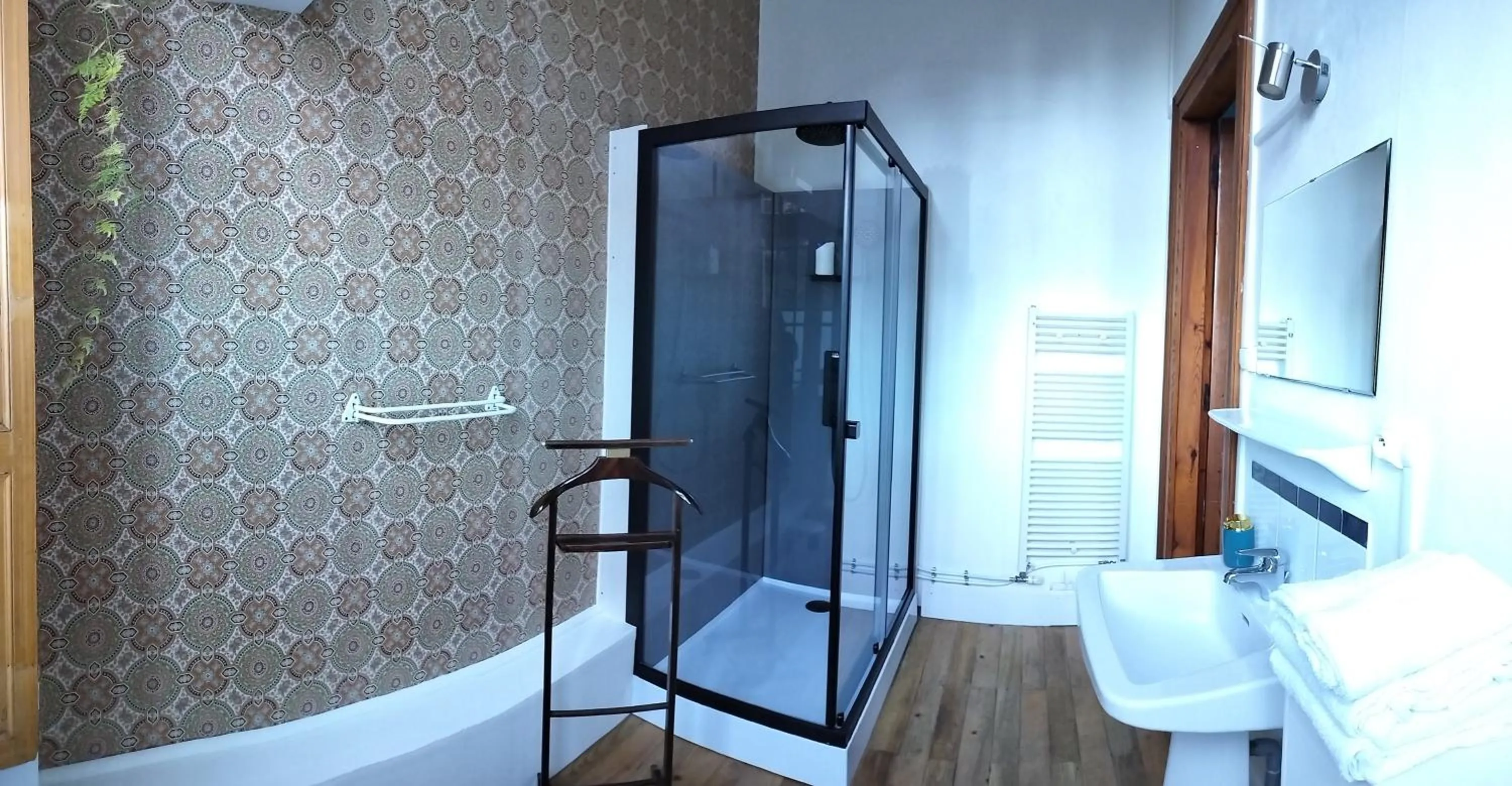 Shower in Villa Gracieuse