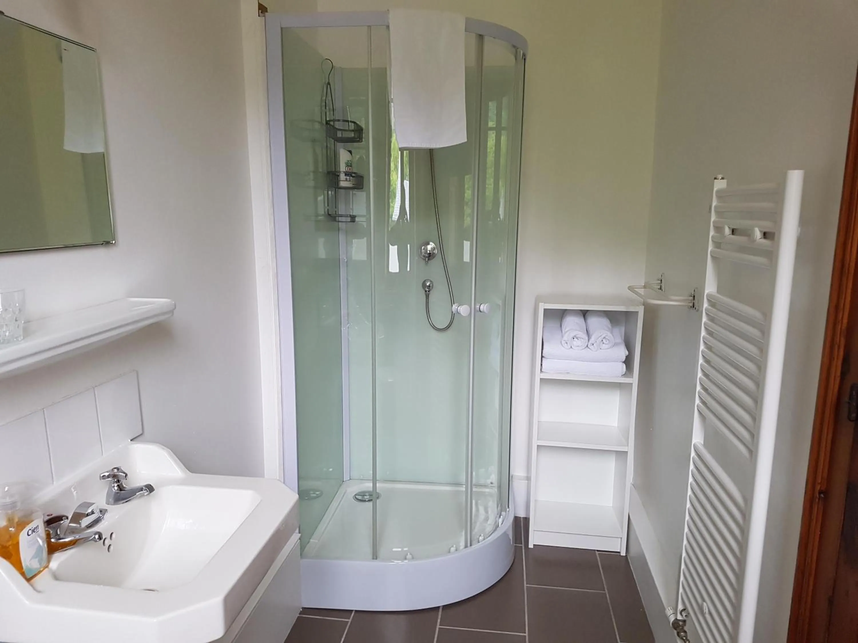 Shower in Villa Gracieuse