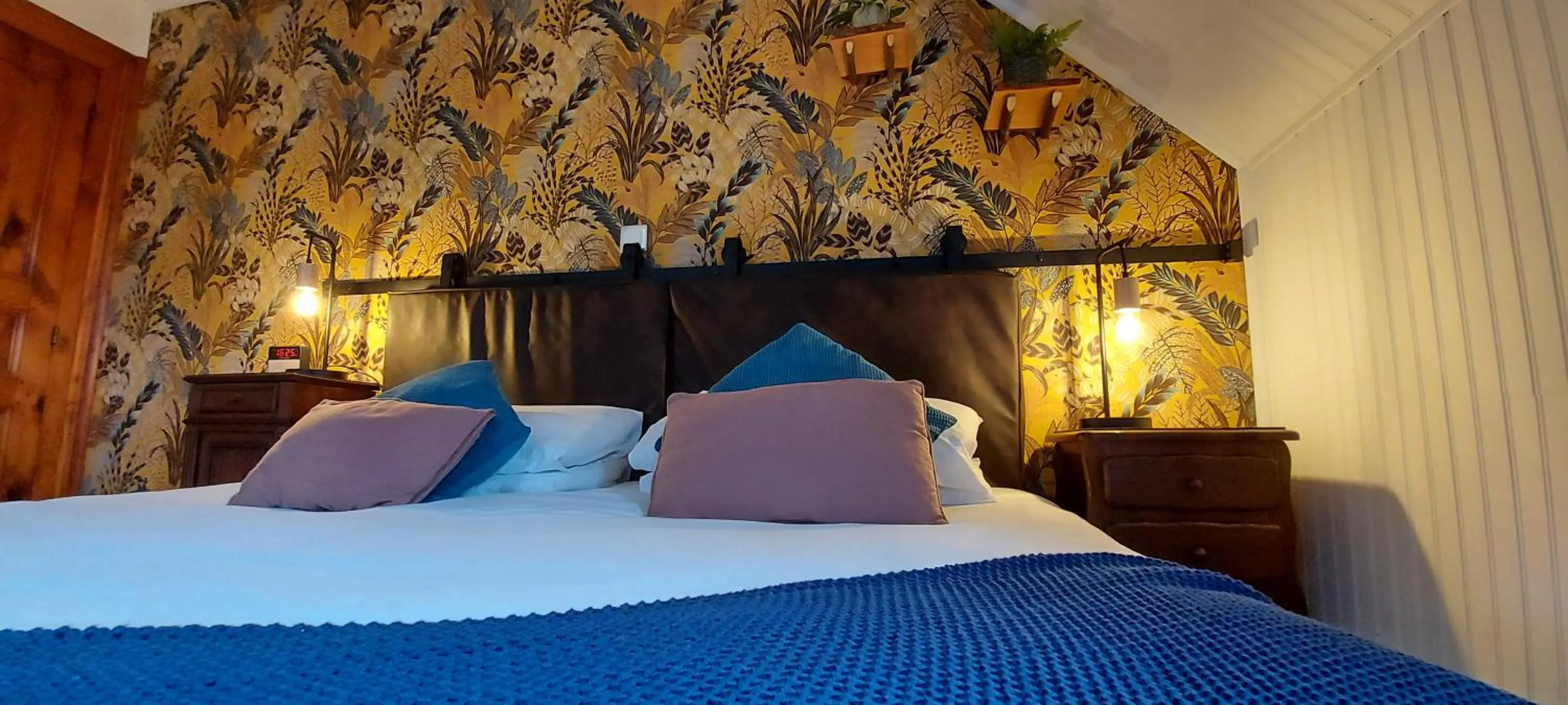 Bedroom, Bed in Villa Gracieuse