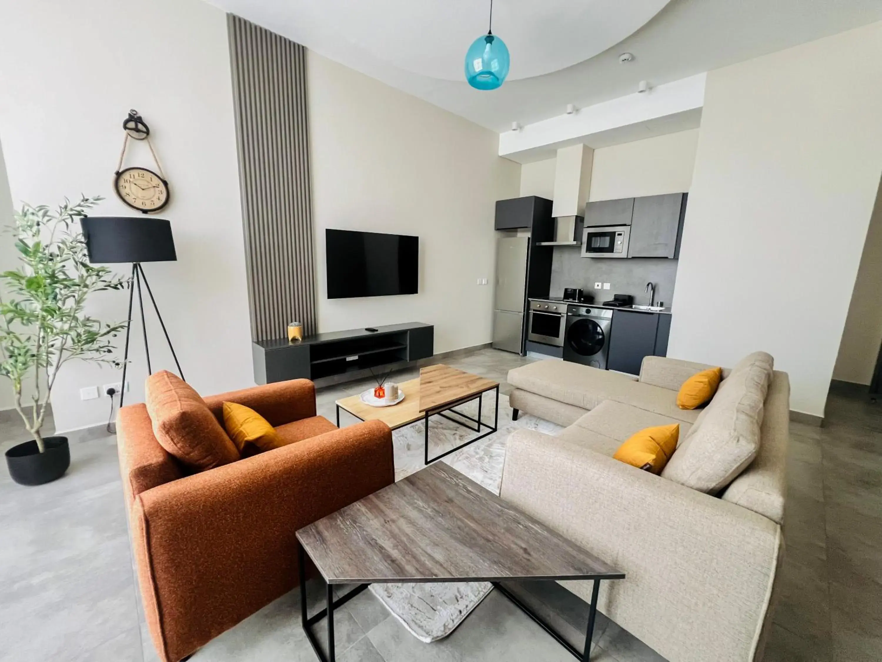 One-Bedroom Apartment in Anthonian Suites One-Bedroom Apartment in Anthonian Suites