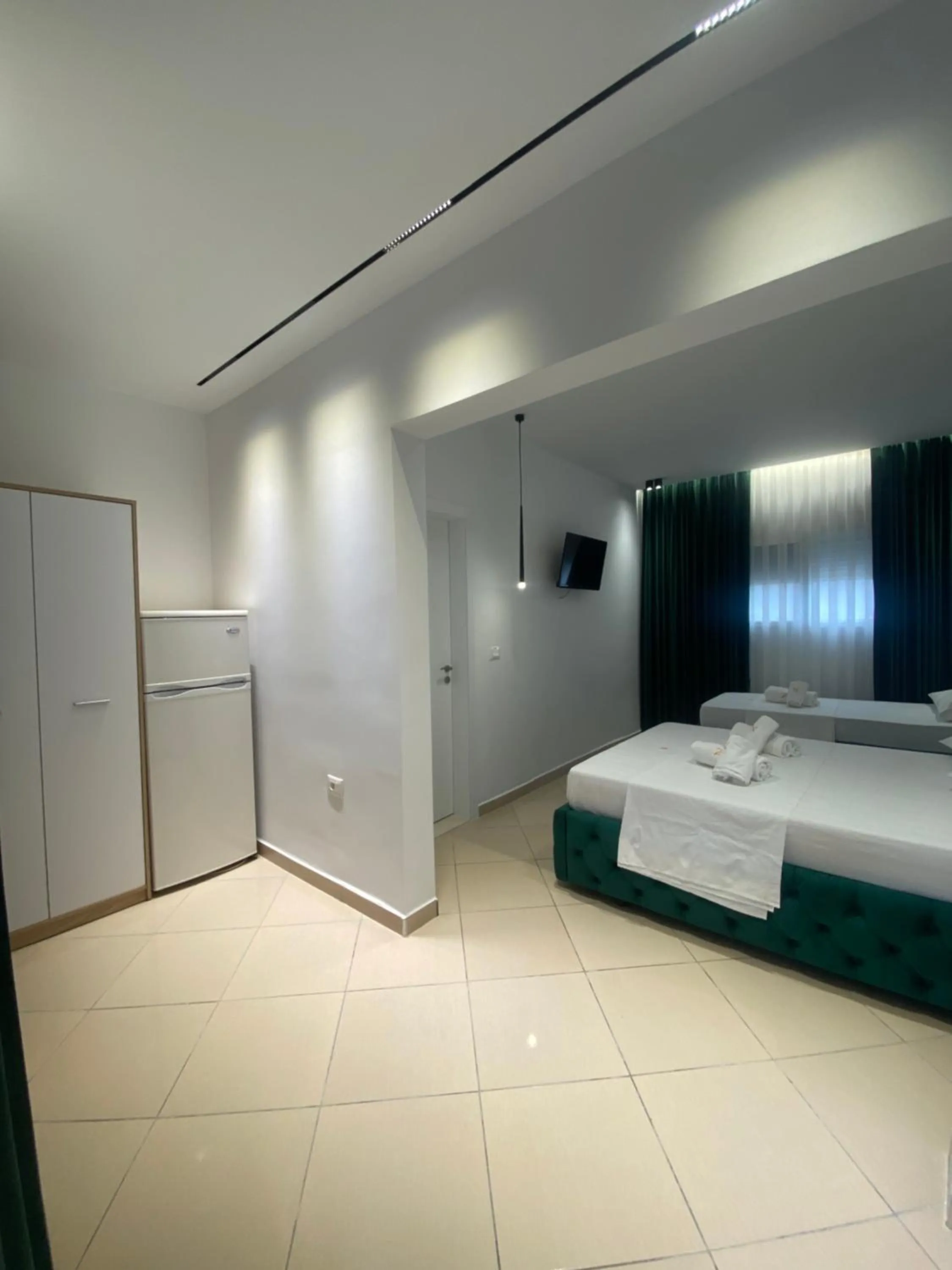 Bed in Qeparo Napolon Complex