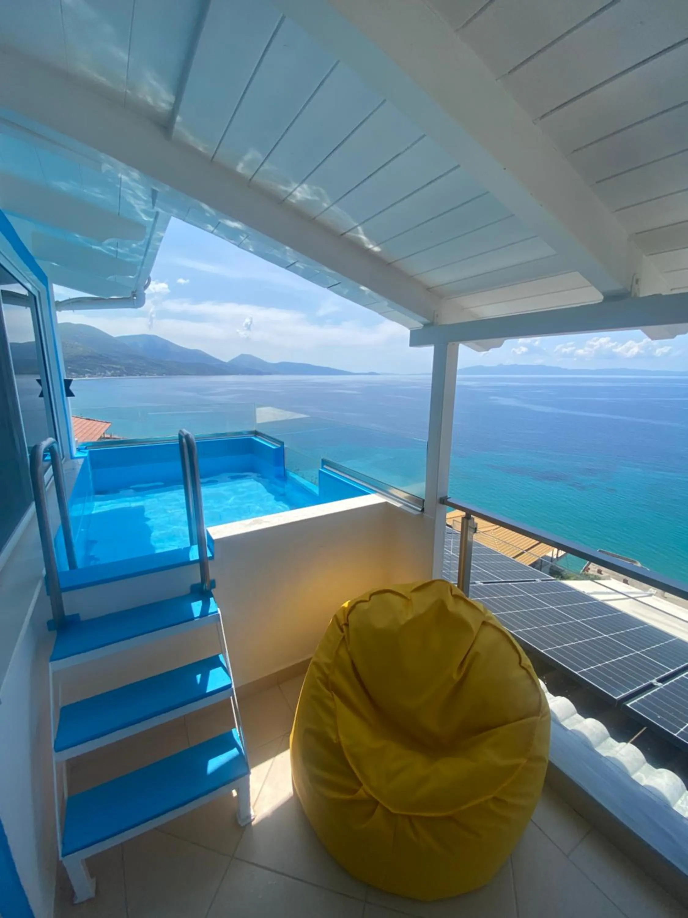 Swimming pool in Qeparo Napolon Complex