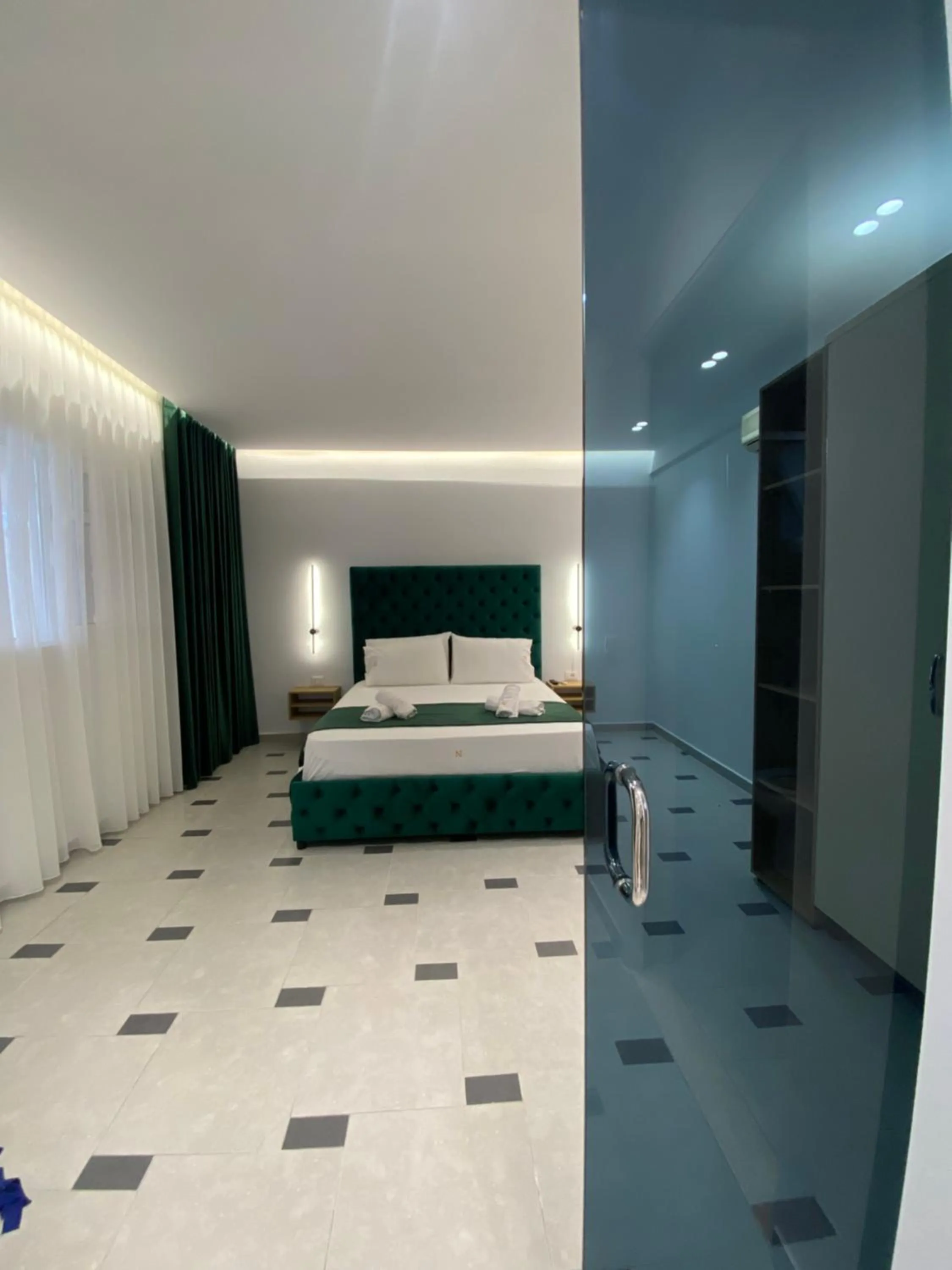 Bedroom, Bed in Qeparo Napolon Complex