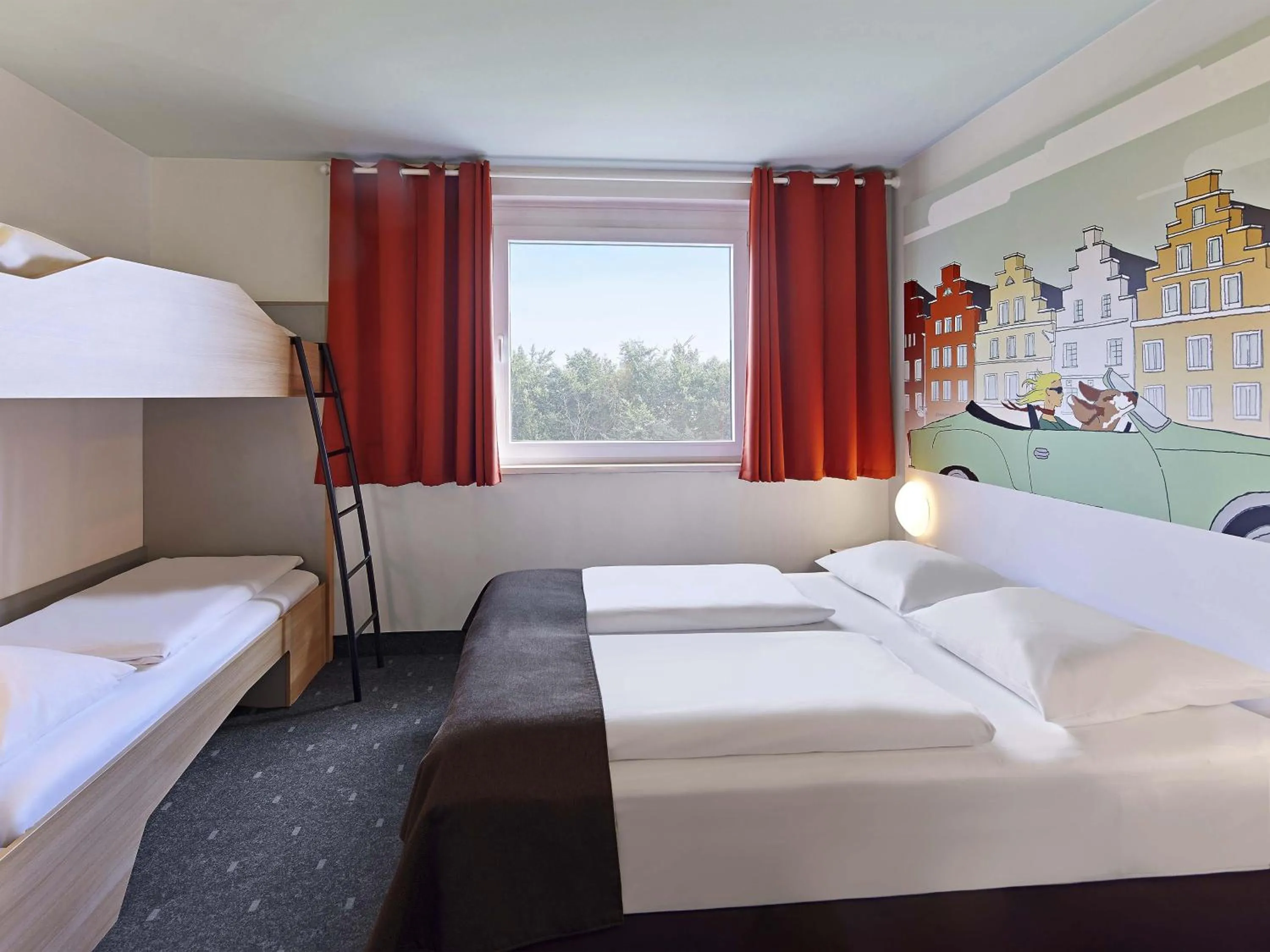 Photo of the whole room, Bed in B&B Hotel Osnabrück