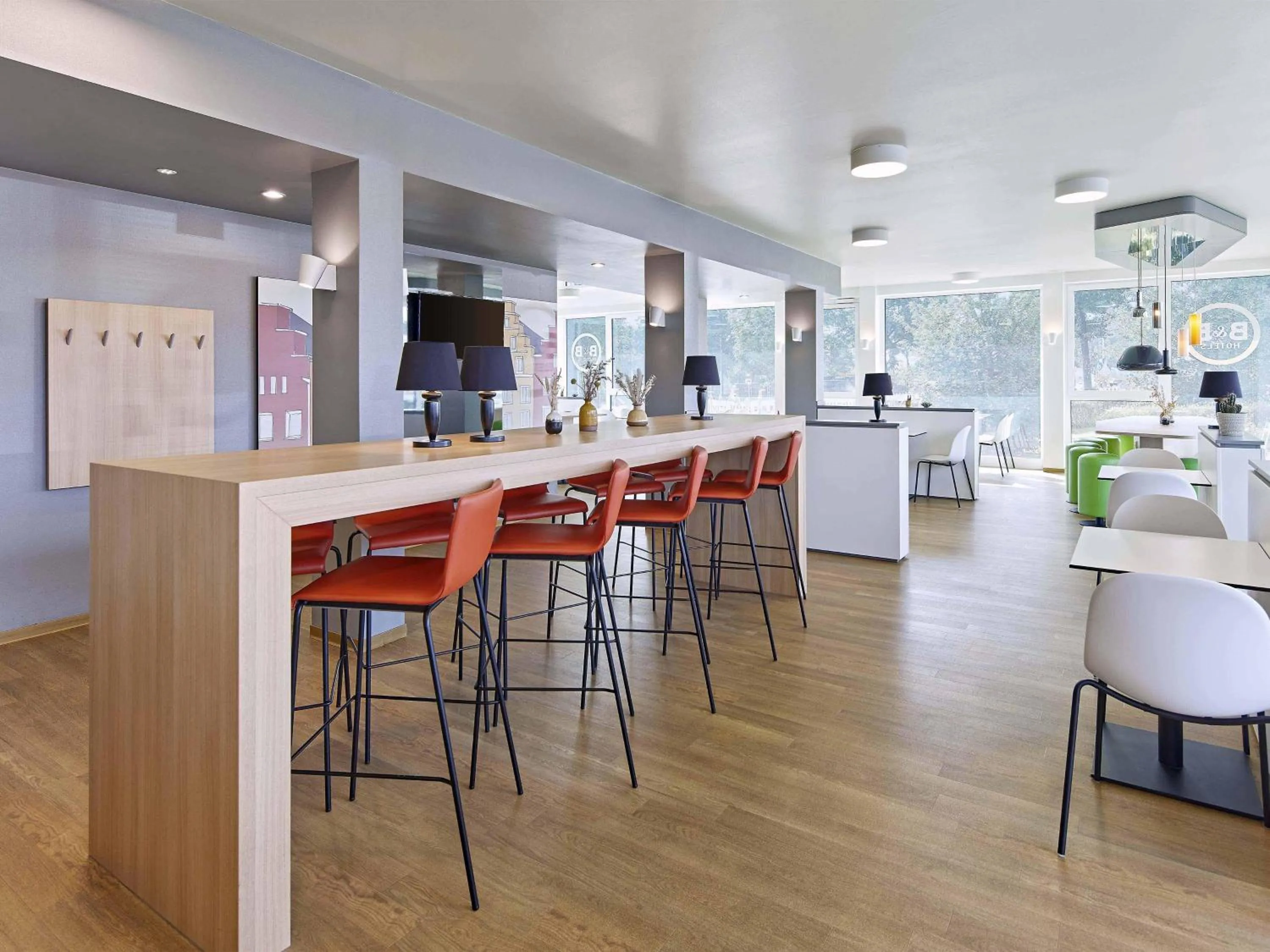 Lounge or bar in B&B Hotel Osnabrück