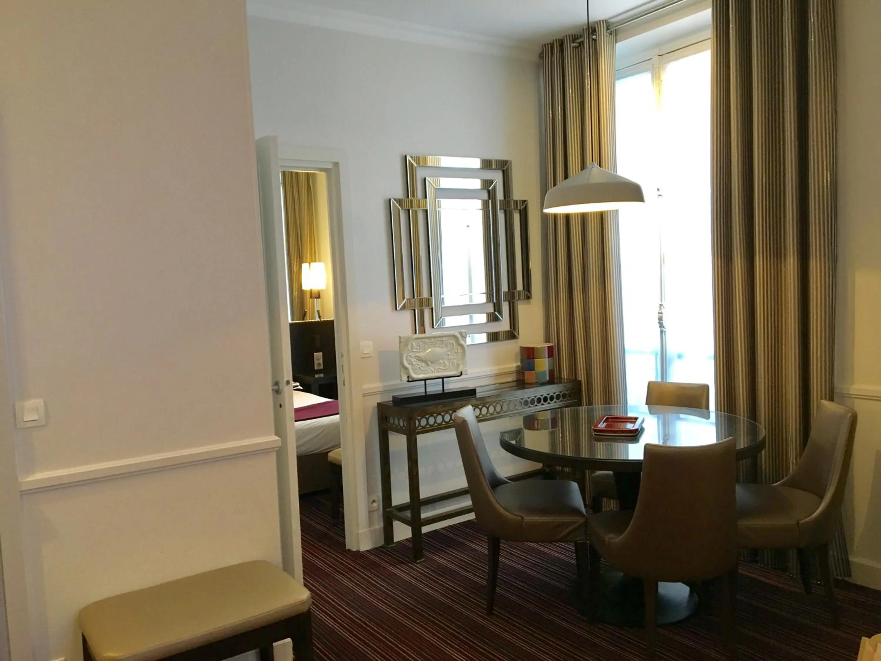 Dining area in Elysees Apartments