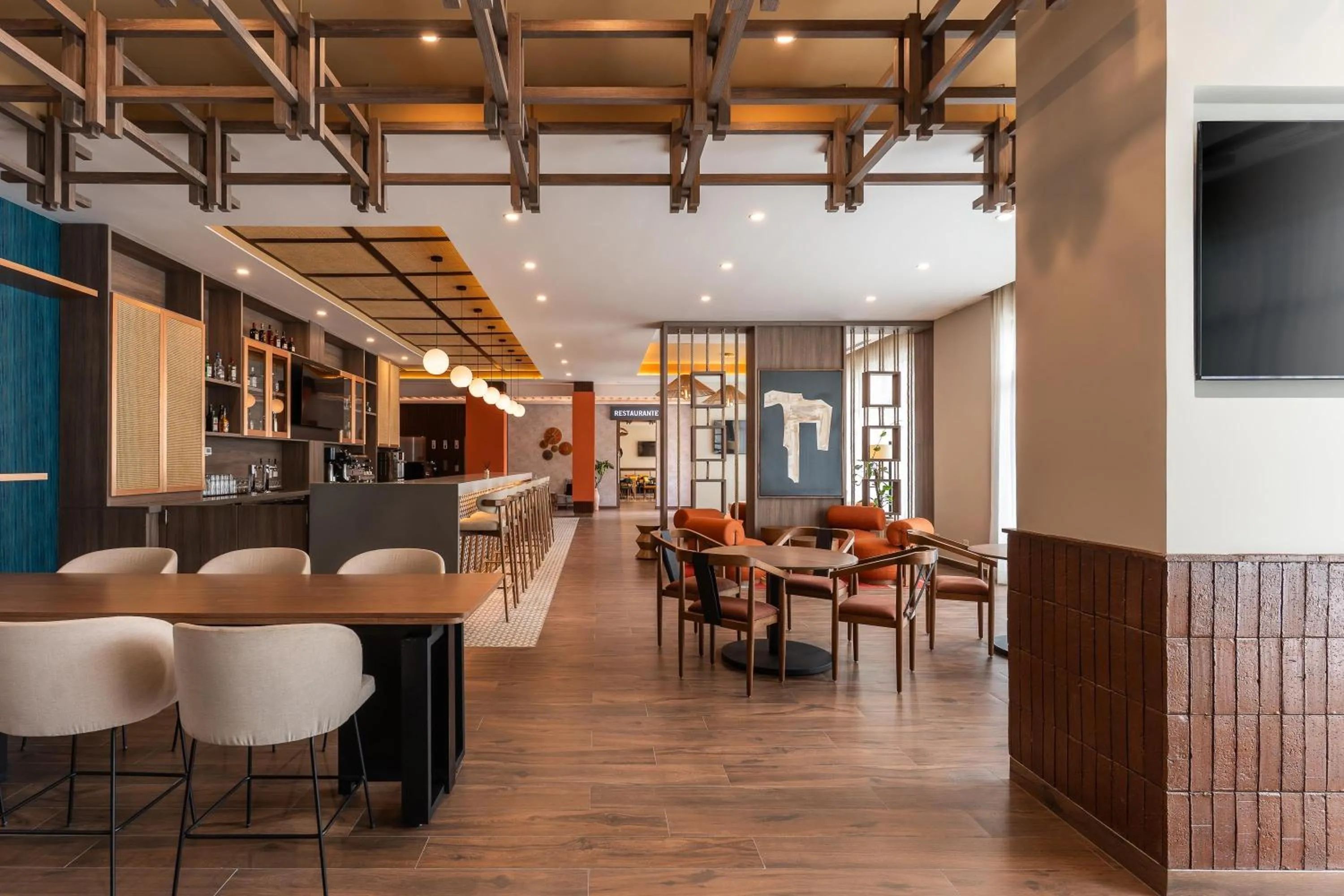 Restaurant/places to eat in Hyatt Place Merida/ Via Montejo