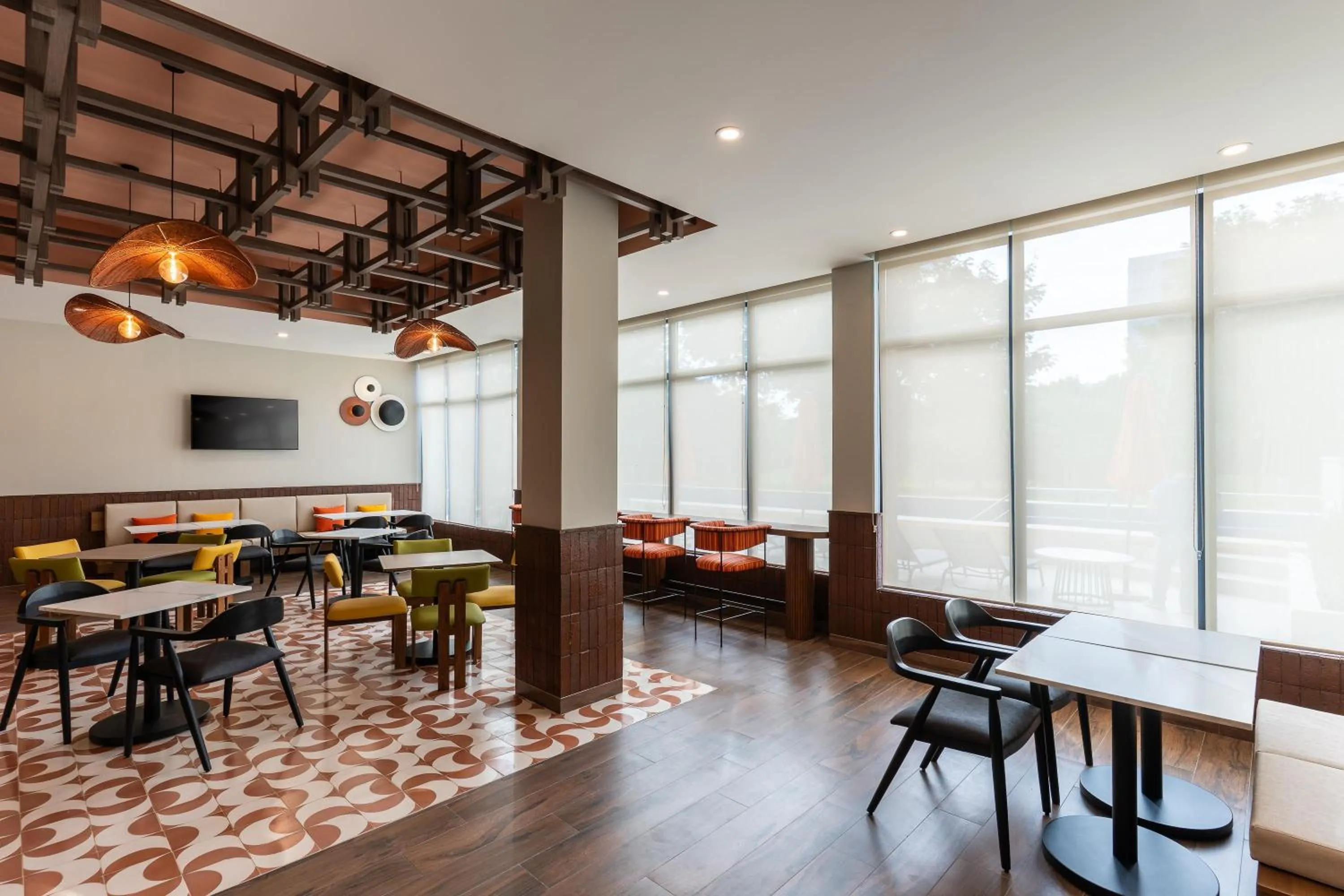 Restaurant/places to eat in Hyatt Place Merida/ Via Montejo