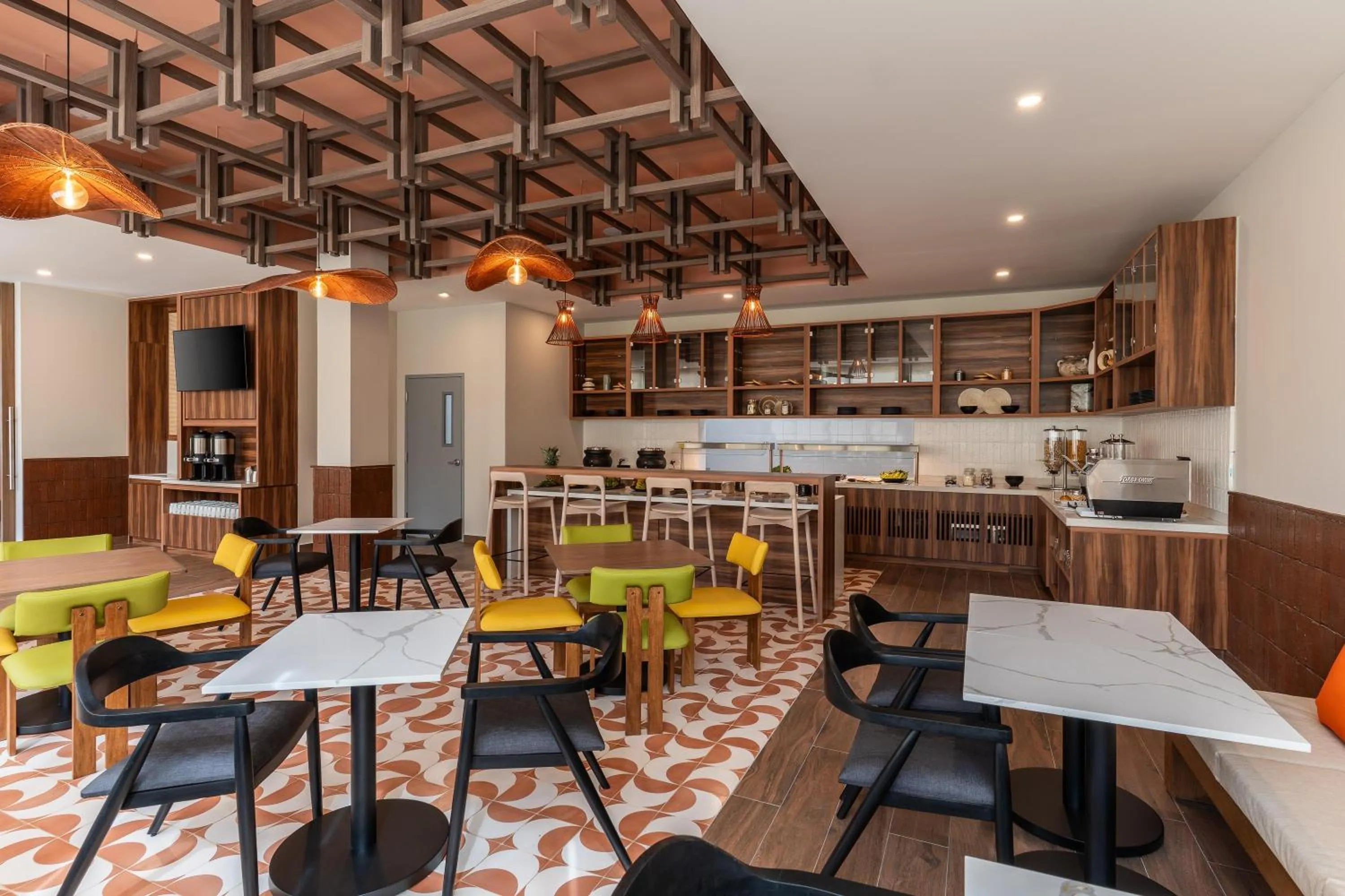 Restaurant/places to eat in Hyatt Place Merida/ Via Montejo