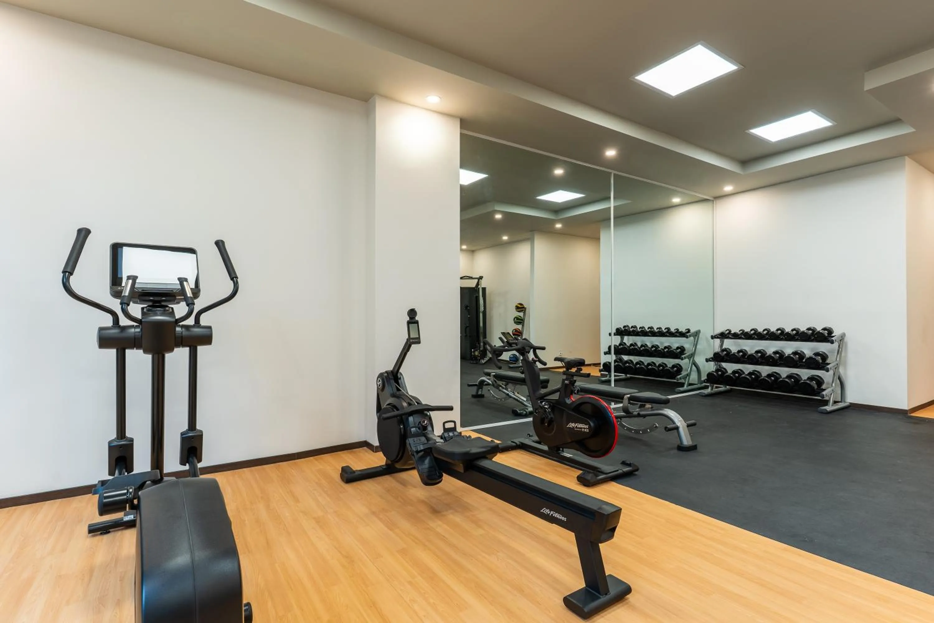 Fitness centre/facilities in Hyatt Place Merida/ Via Montejo