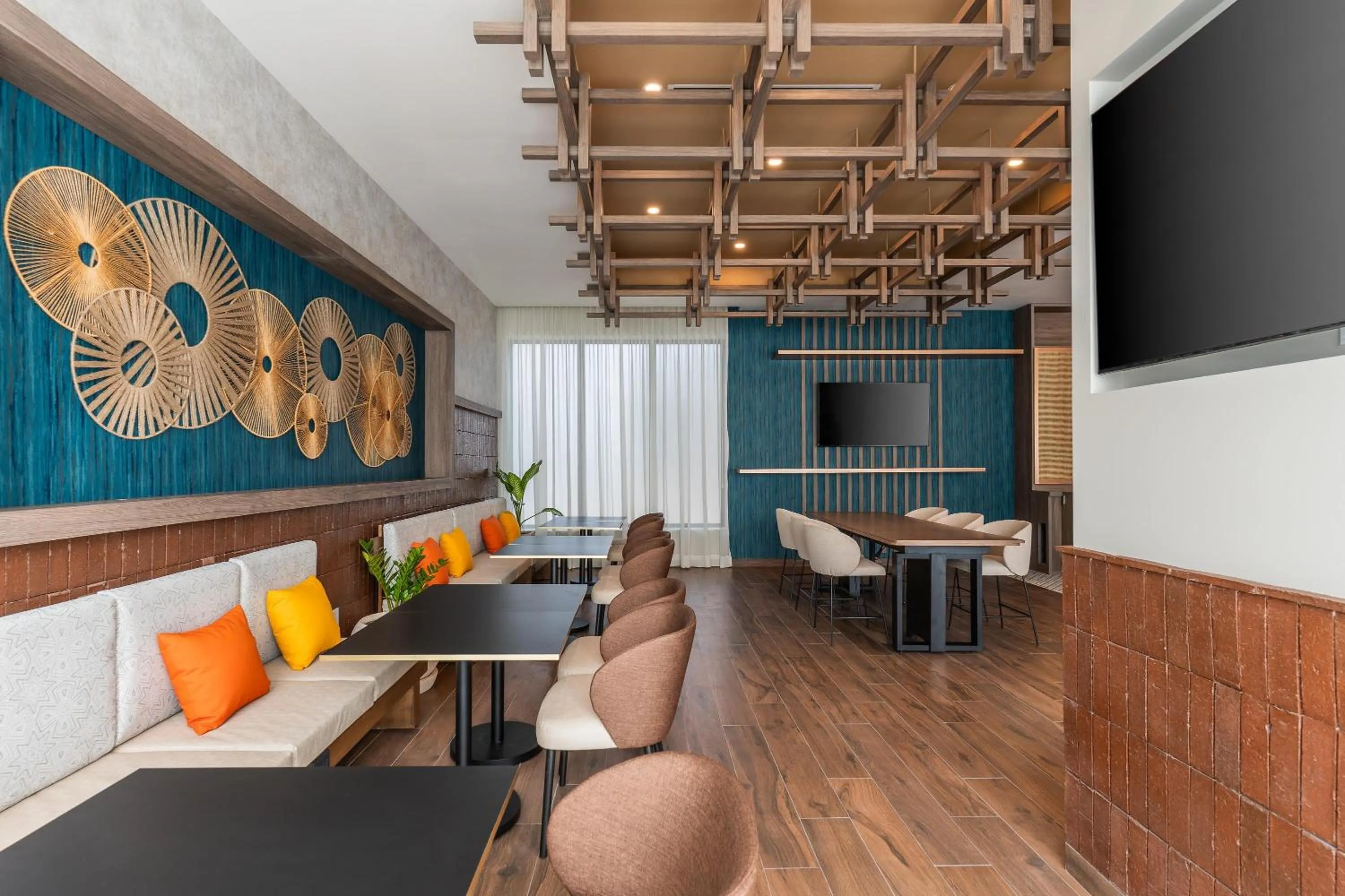 Restaurant/places to eat in Hyatt Place Merida/ Via Montejo