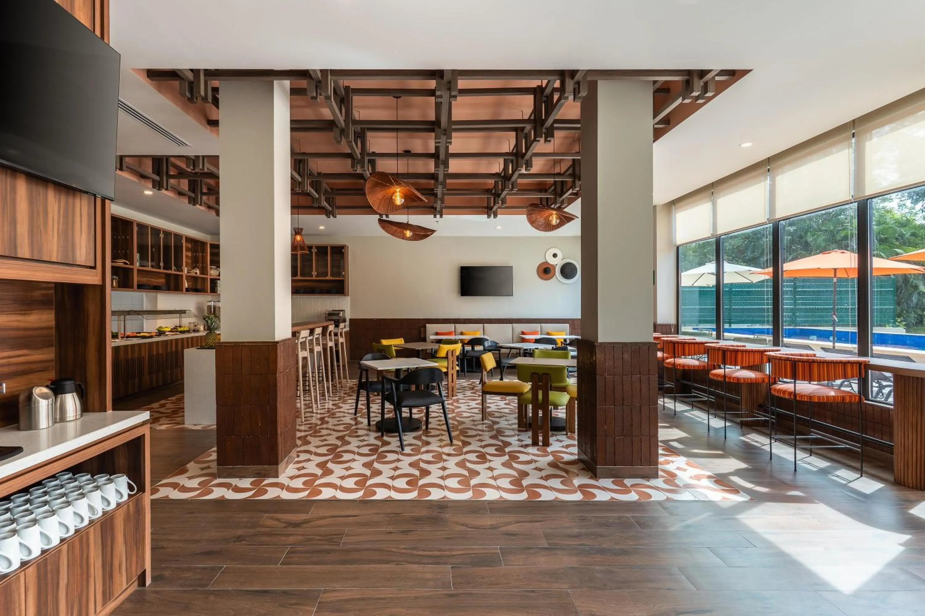 Restaurant/places to eat in Hyatt Place Merida/ Via Montejo