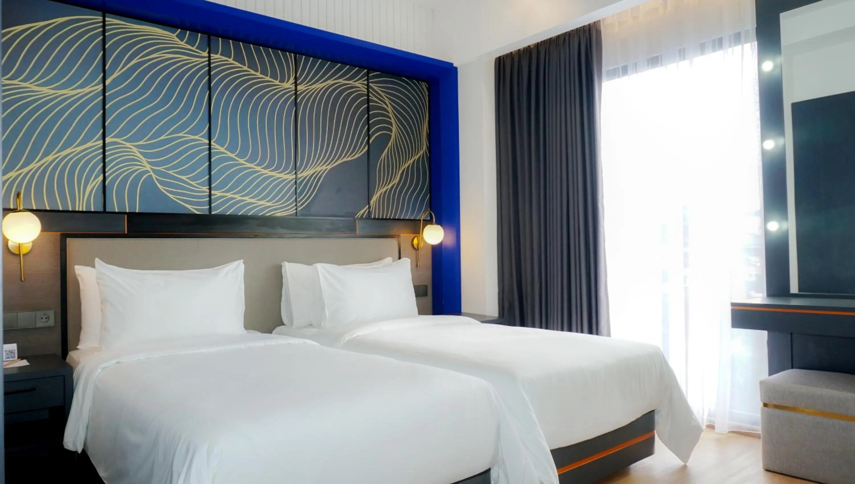 Bedroom, Bed in Nusatu by ARTOTEL - Semarang