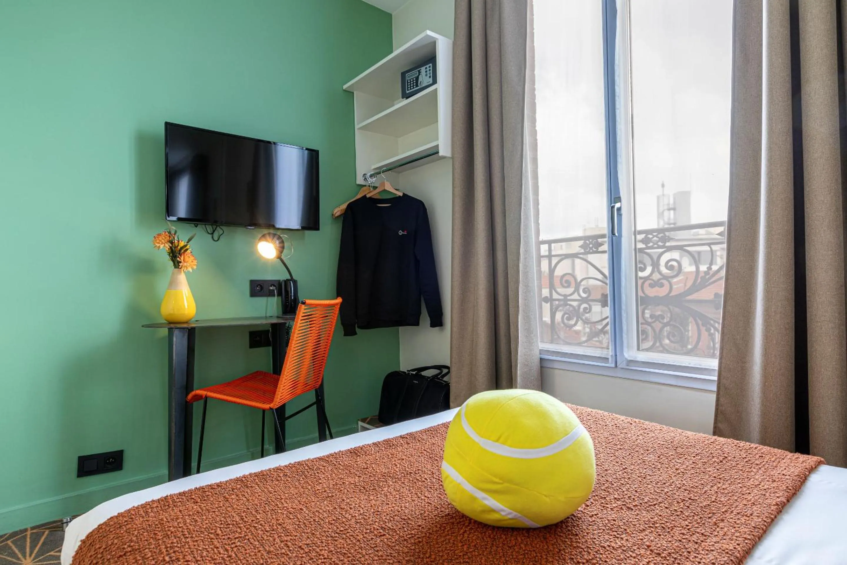 Bedroom, Bed in Hotel Olympic Paris Boulogne by Patrick Hayat