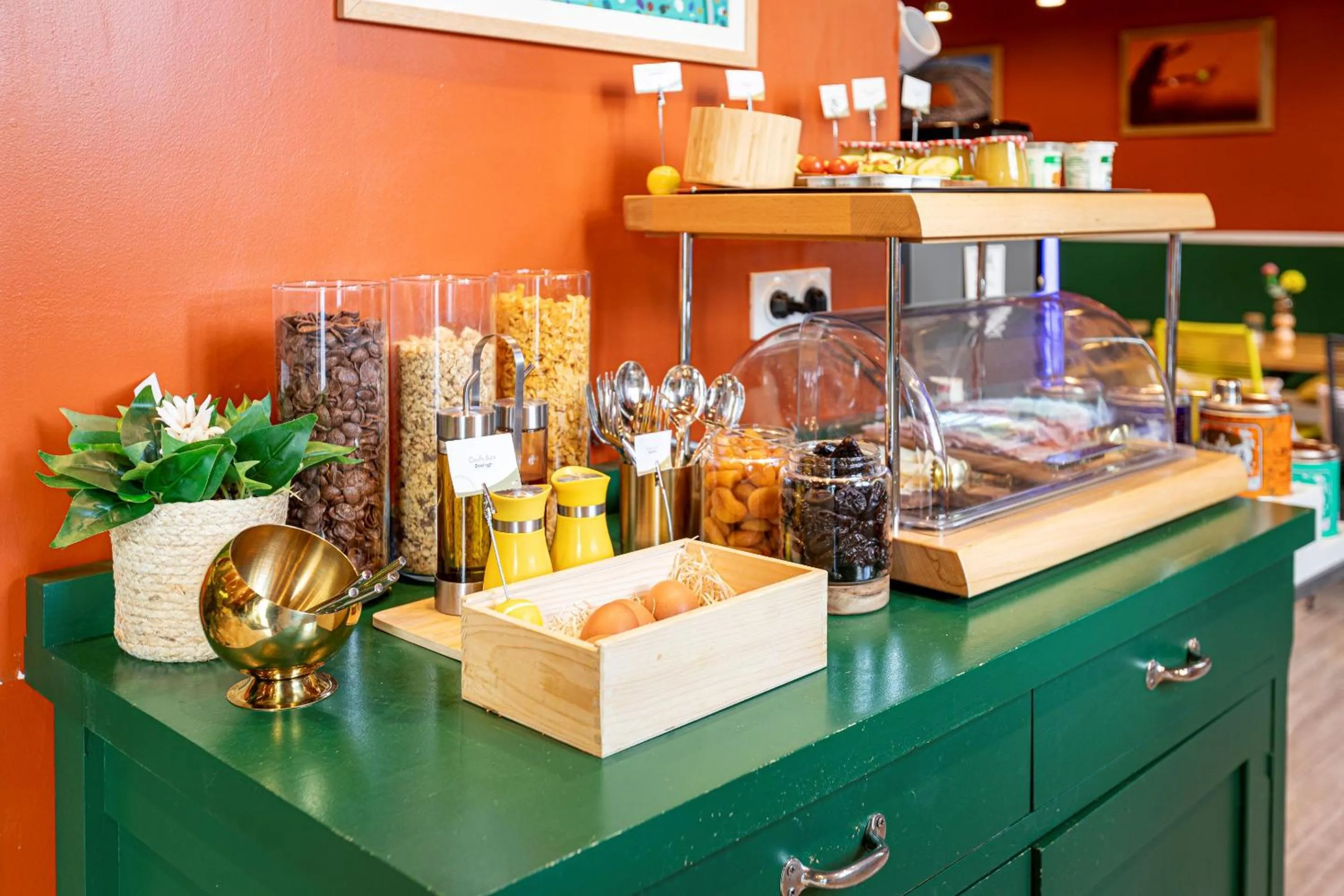 Food in Hotel Olympic Paris Boulogne by Patrick Hayat