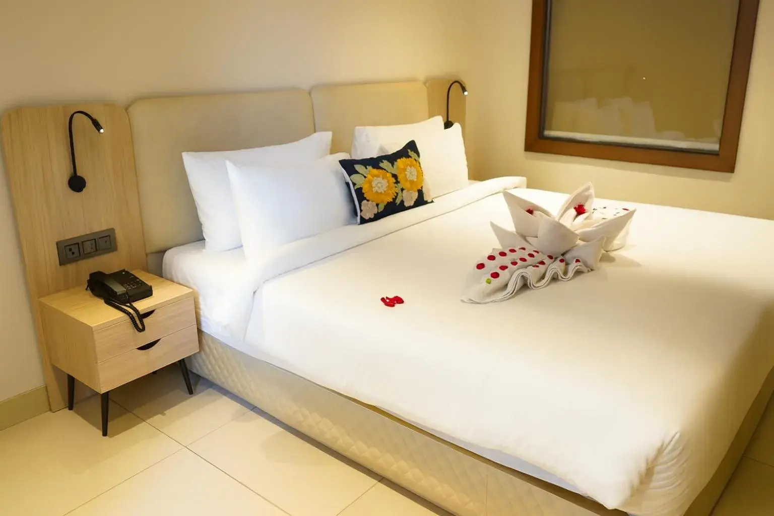 Double Room in Aarambh By The Sky Imperial Indore Double Room in Aarambh By The Sky Imperial Indore