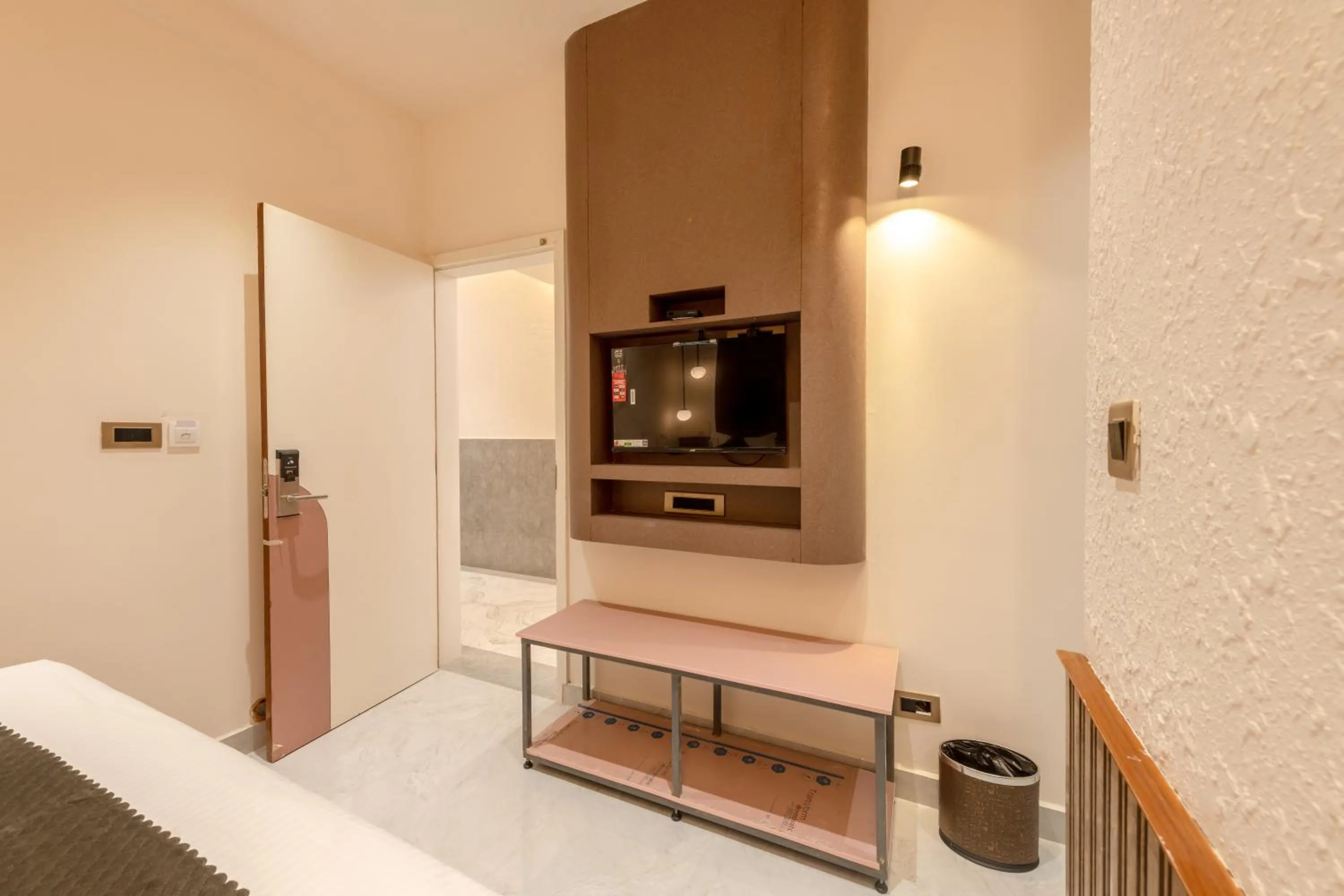 TV and multimedia in Legacy Inn, Mysore
