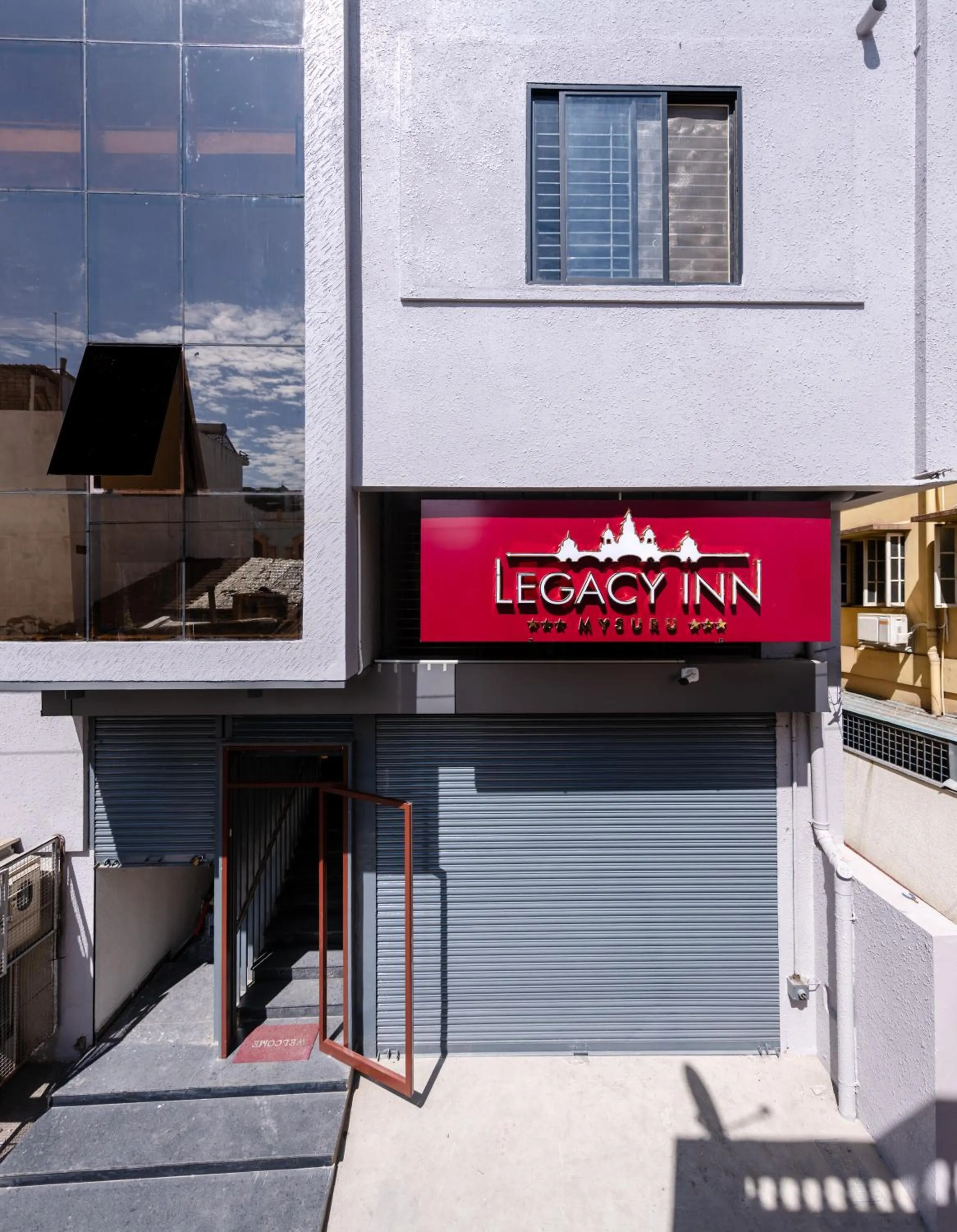 Facade/entrance in Legacy Inn, Mysore