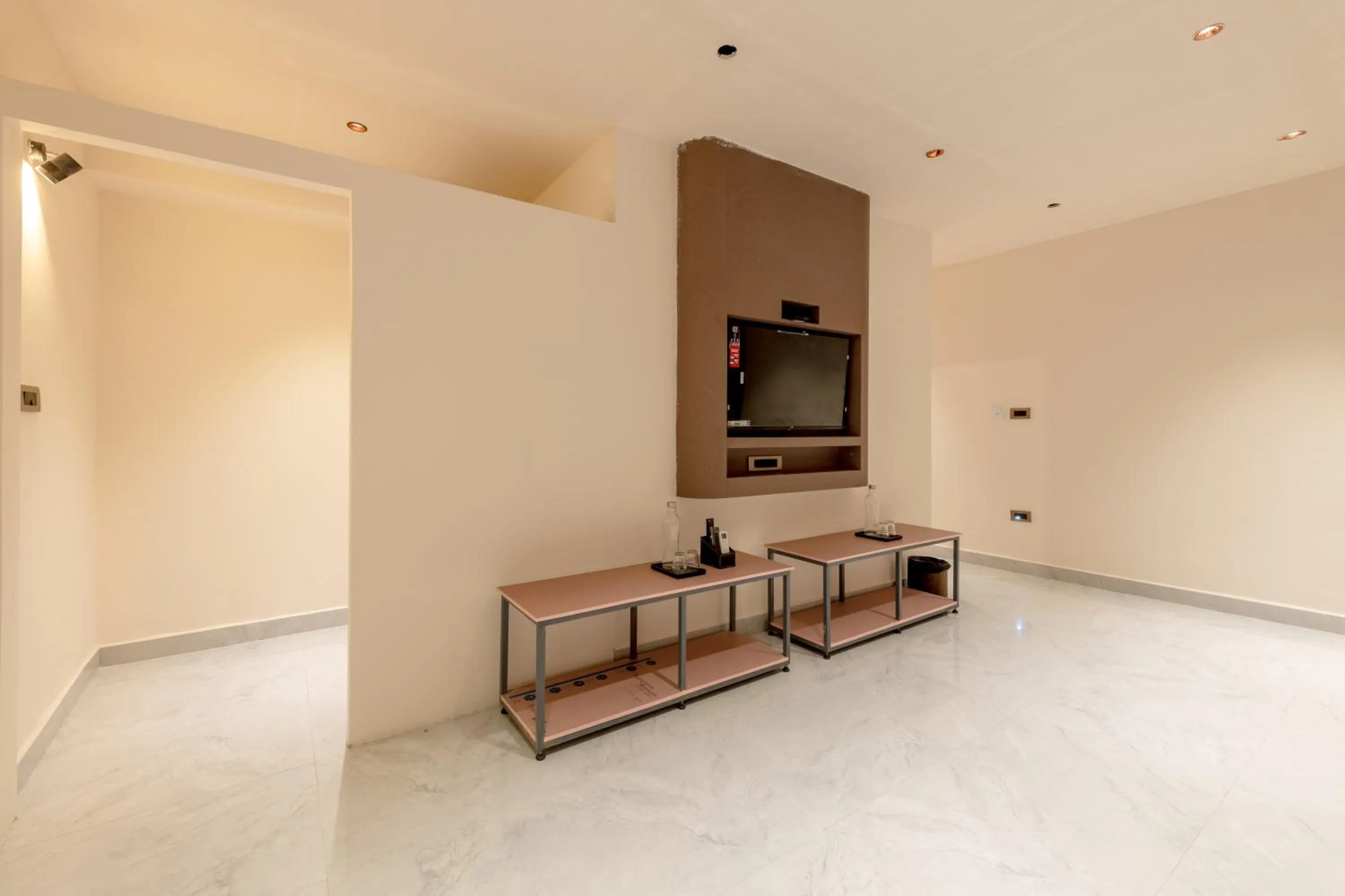 TV and multimedia in Legacy Inn, Mysore