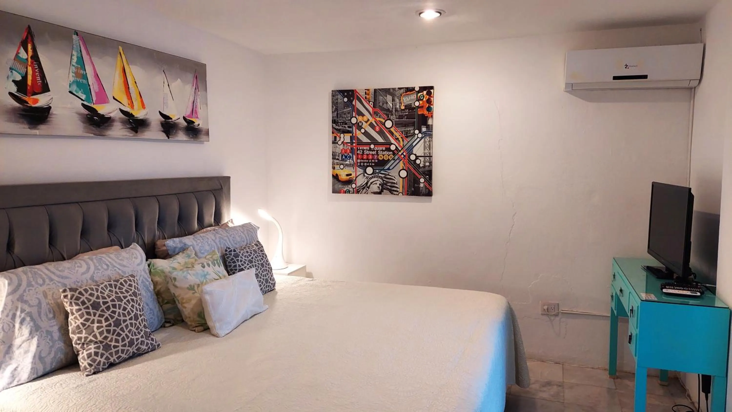 Bed in La Villa du Golf à Cancun Hotel Boutique