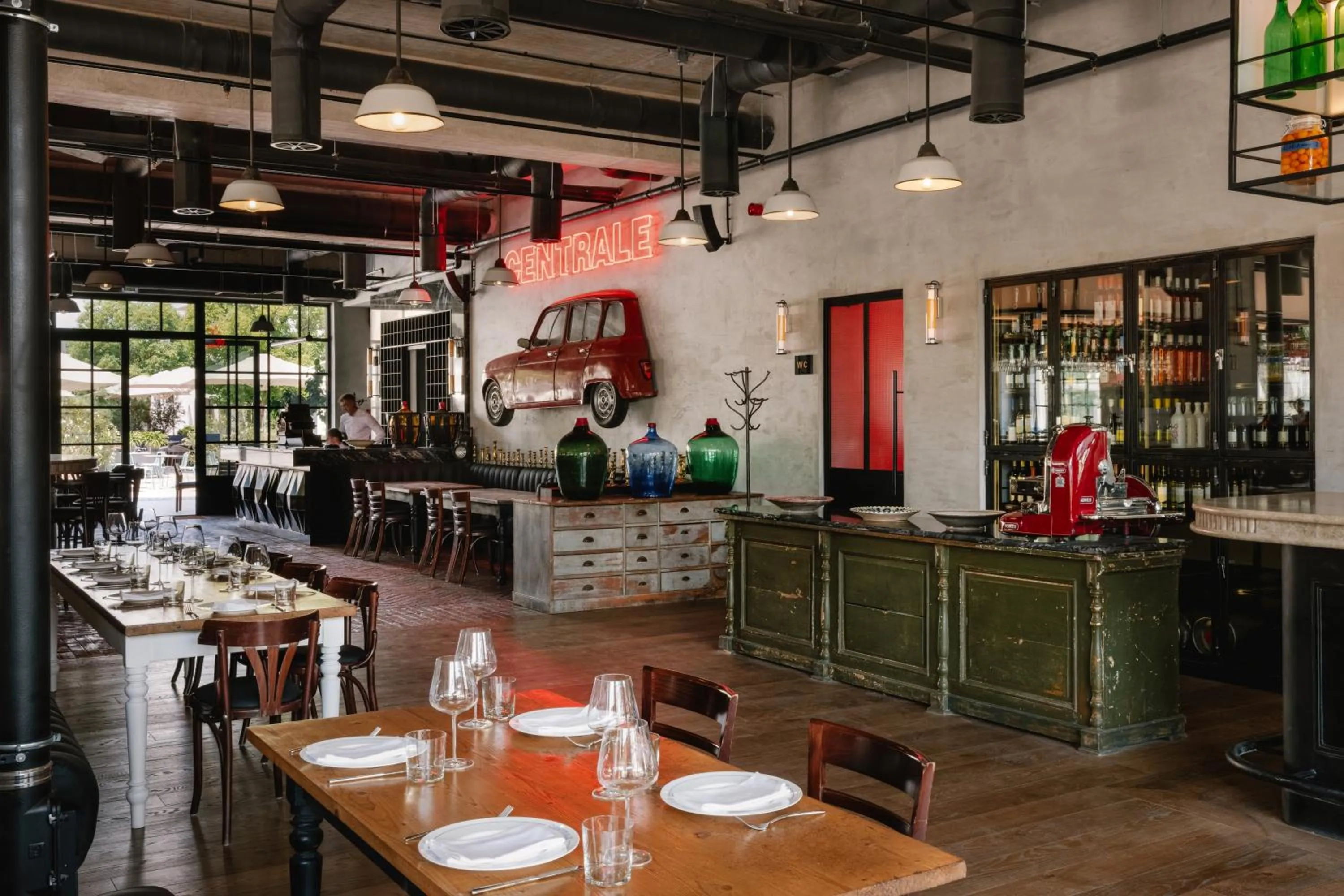 Restaurant/places to eat in Centrale Lustica Bay by Angsana