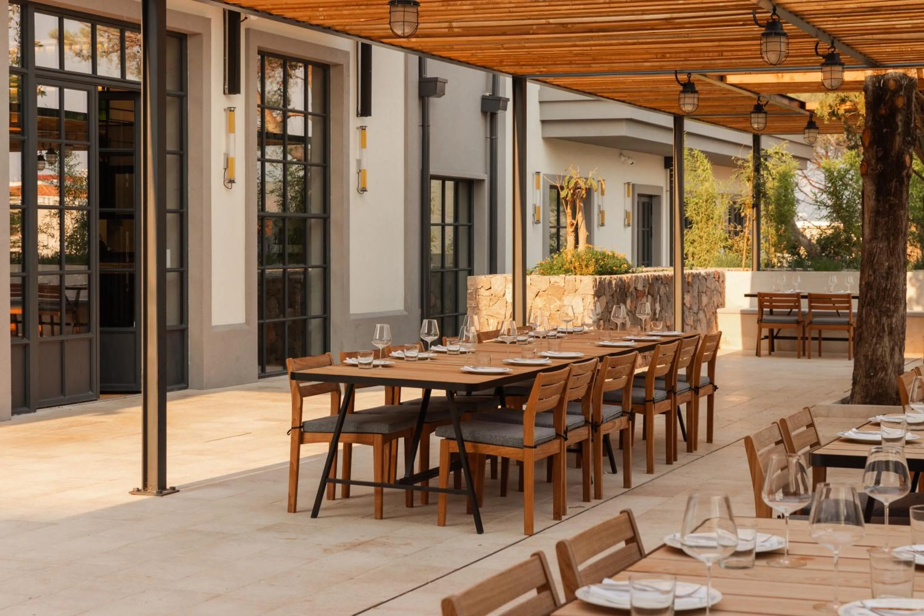 Restaurant/places to eat in Centrale Lustica Bay by Angsana