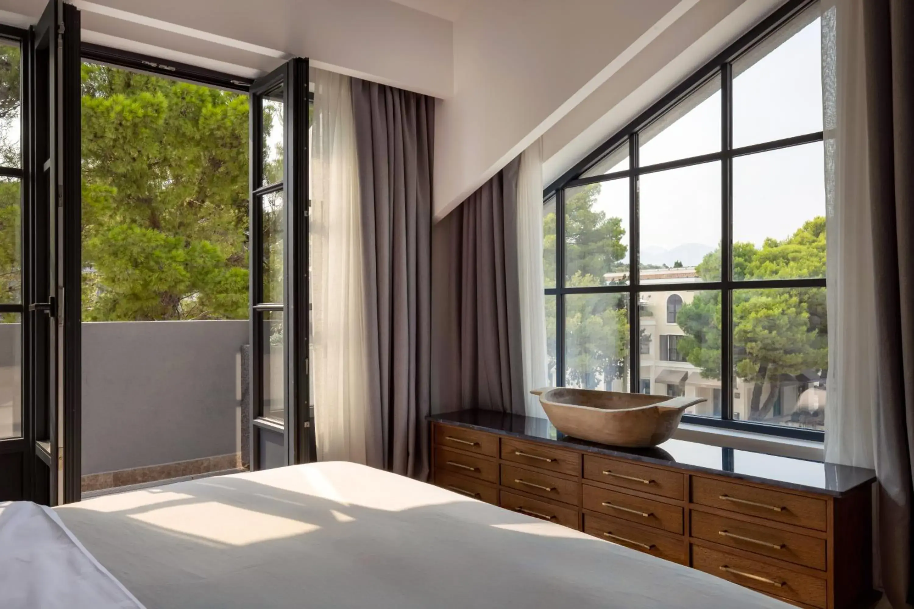 Svjetlo Guest Room in Centrale Lustica Bay by Angsana Svjetlo Guest Room in Centrale Lustica Bay by Angsana