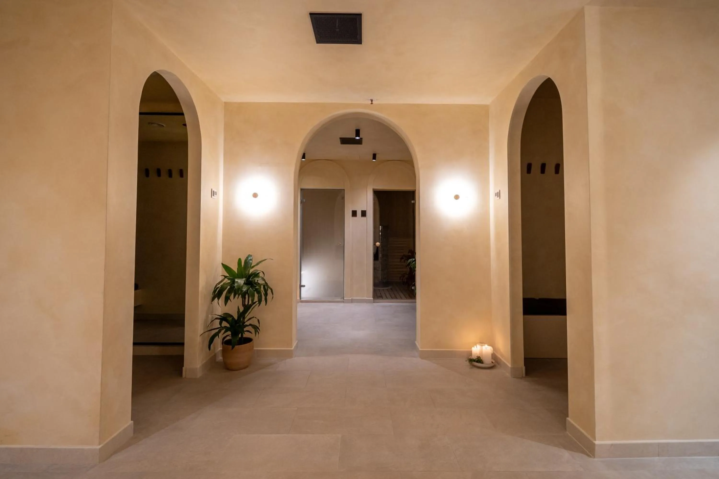 Spa and wellness centre/facilities in Centrale Lustica Bay by Angsana