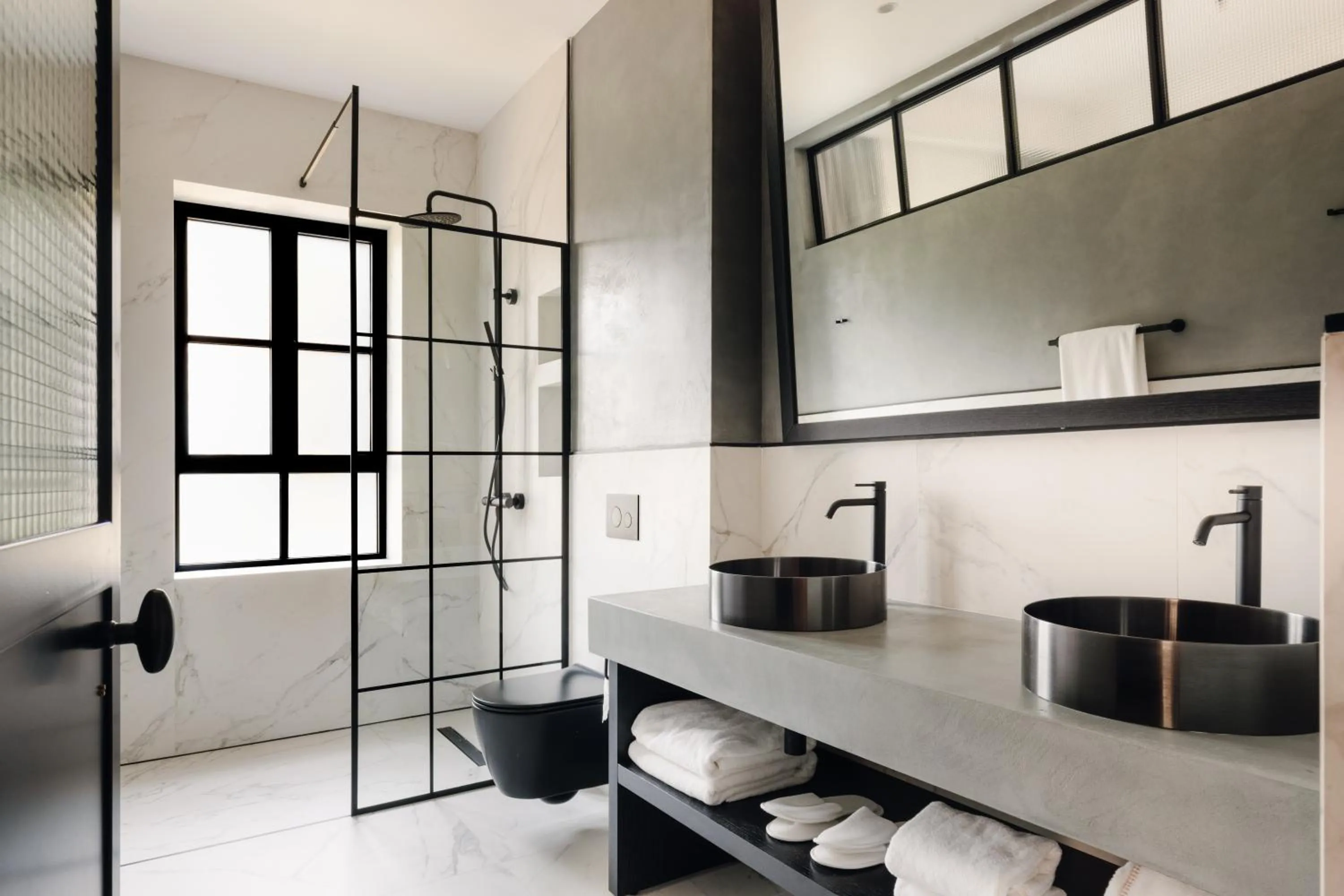 Bathroom in Centrale Lustica Bay by Angsana