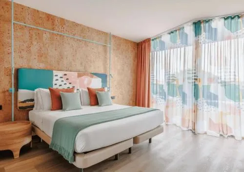 Upon Harbor - Seixal Bay Hotel
