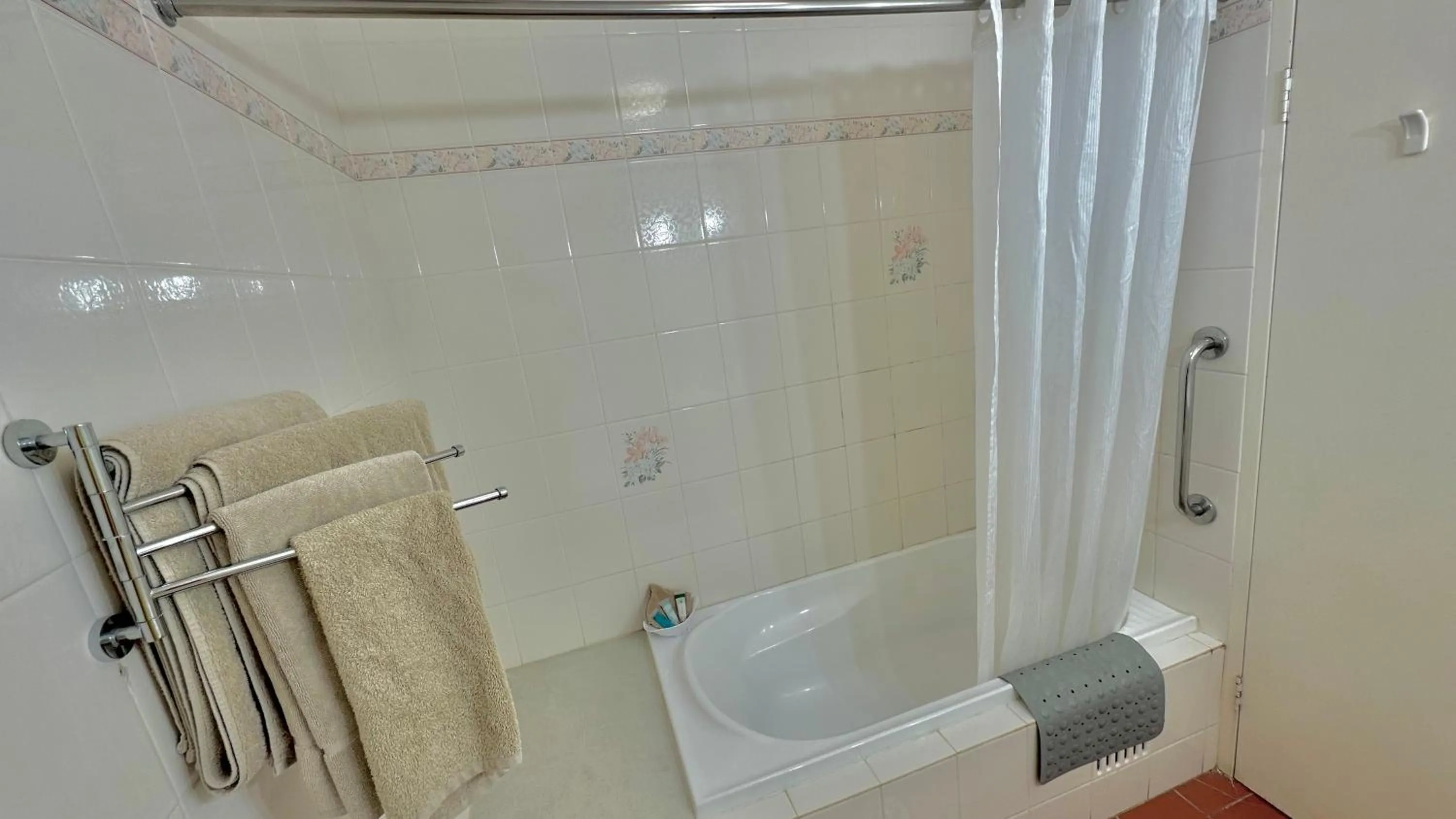 Golden Grain Motor Inn