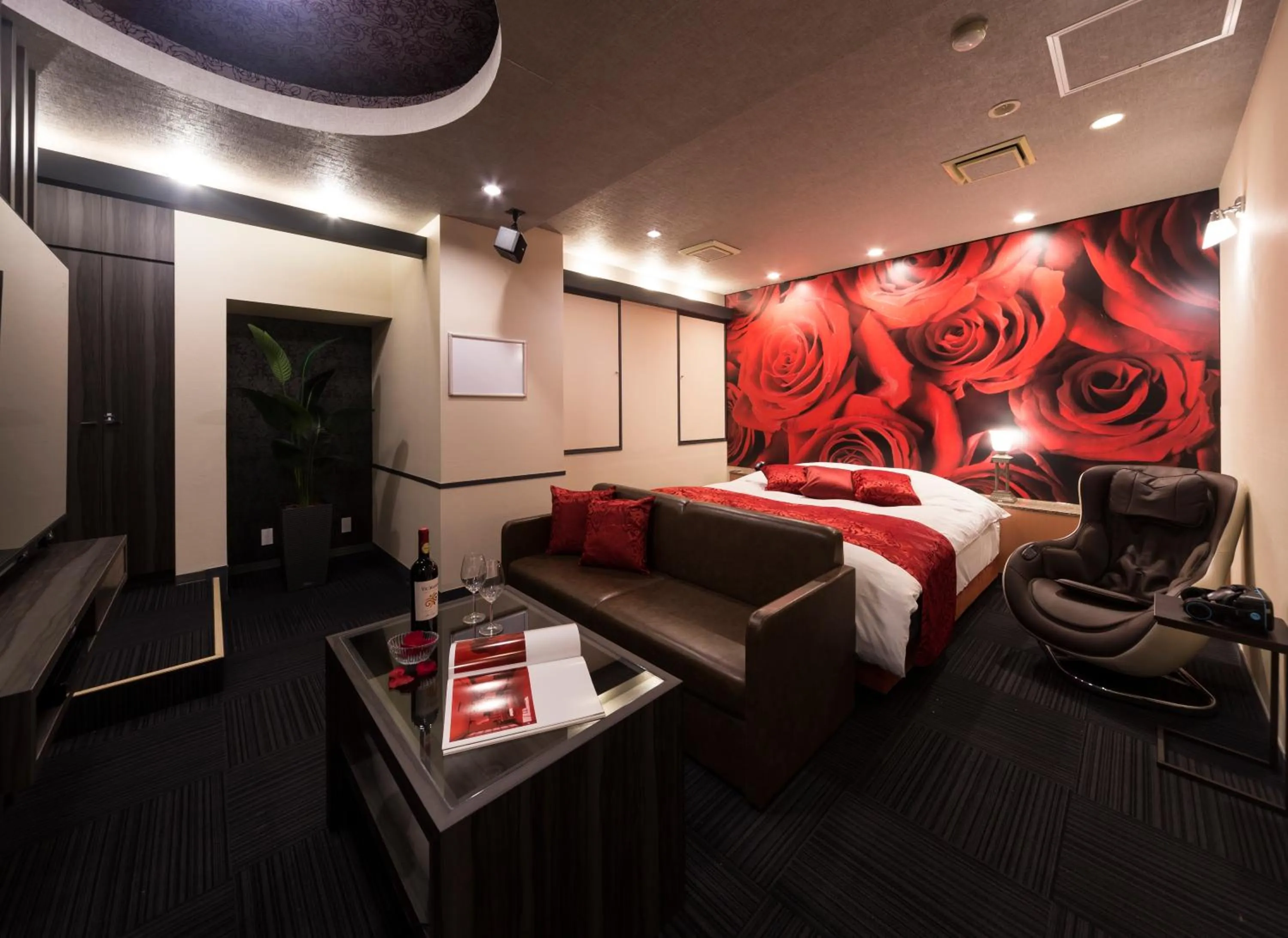 Photo of the whole room, Bed in HOTEL FINE - INTO THE PREMlUM -