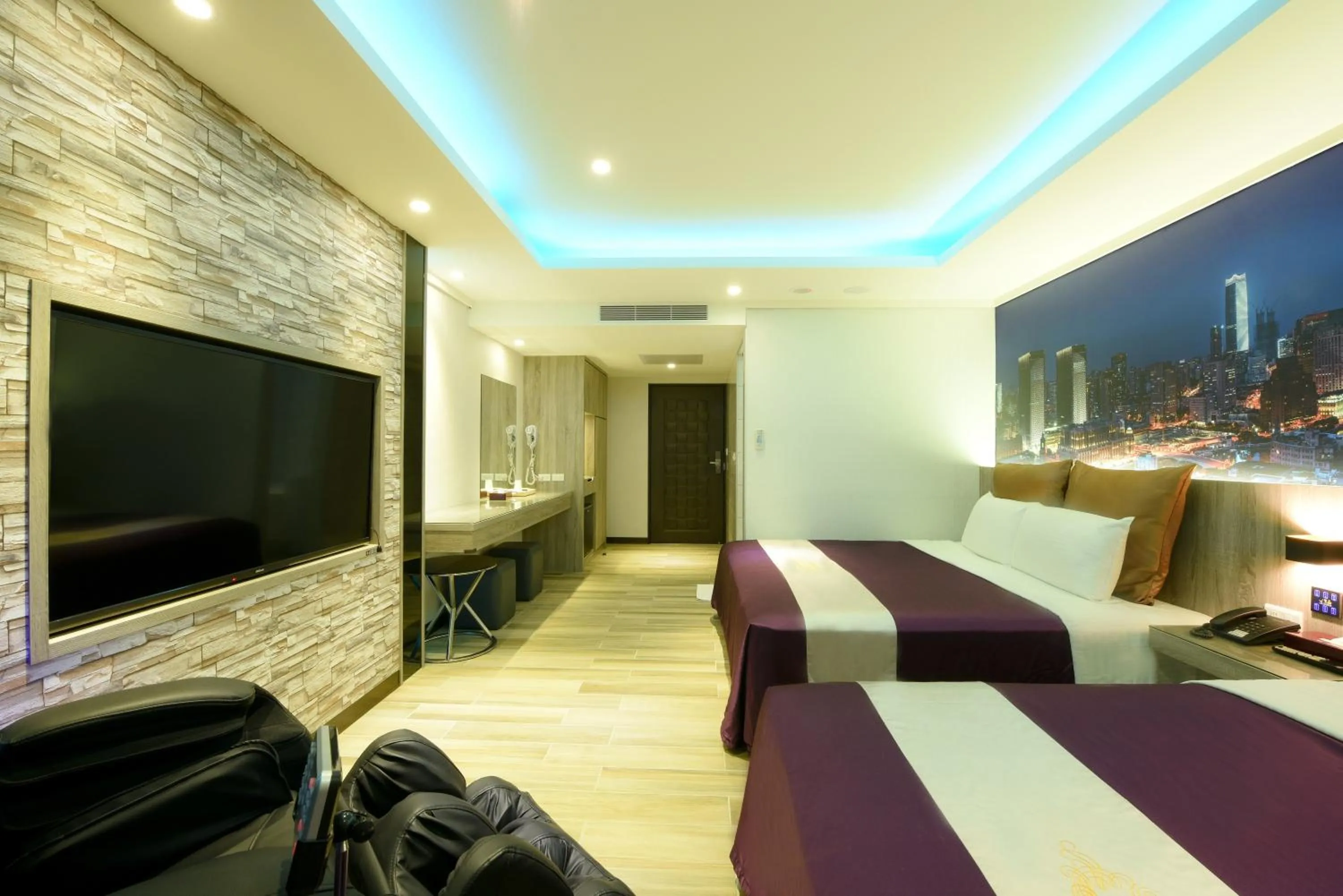 Photo of the whole room, Bed in ZJ Motel