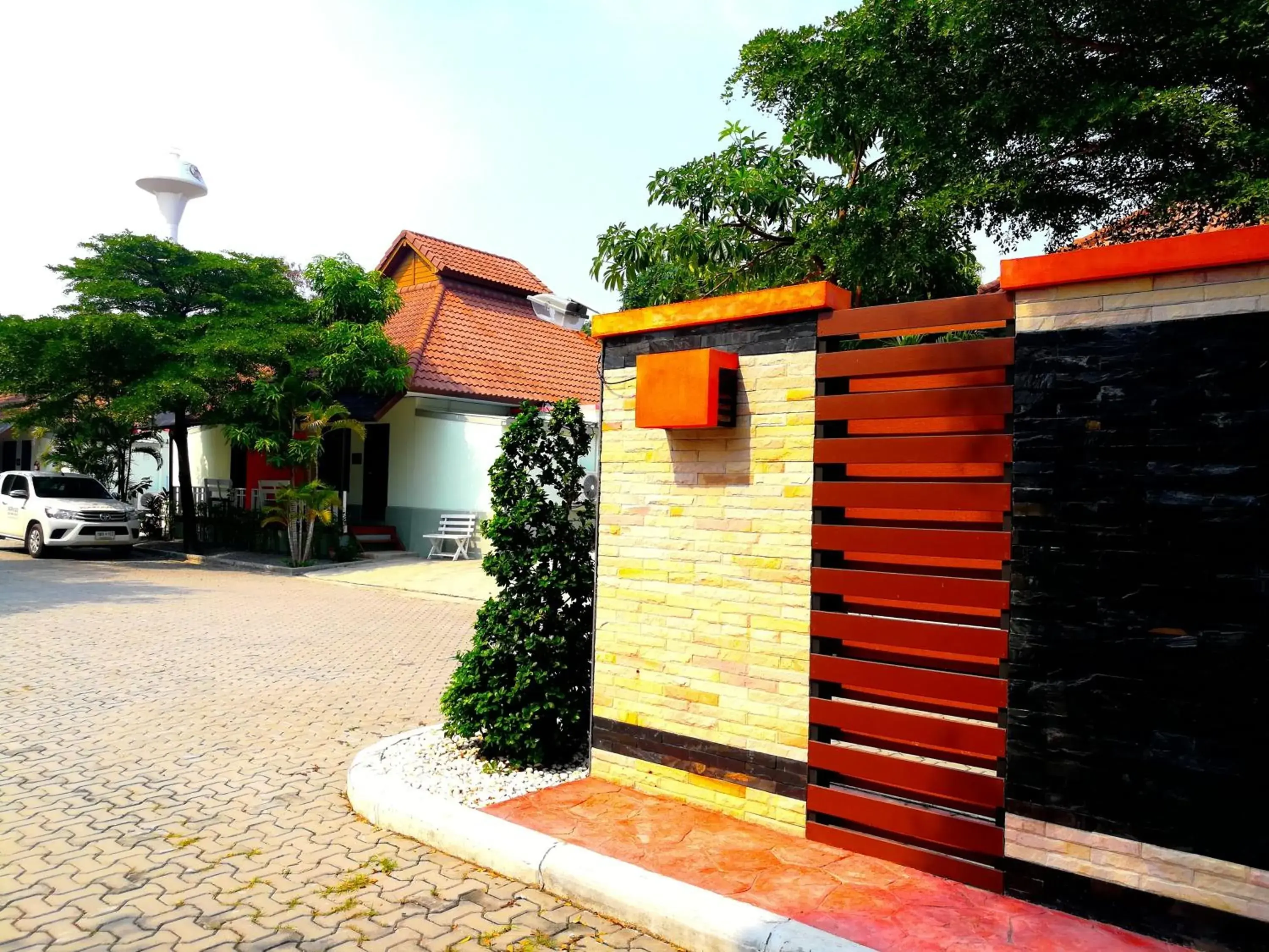 Facade/entrance, Property Building in Nice Resort Pattaya