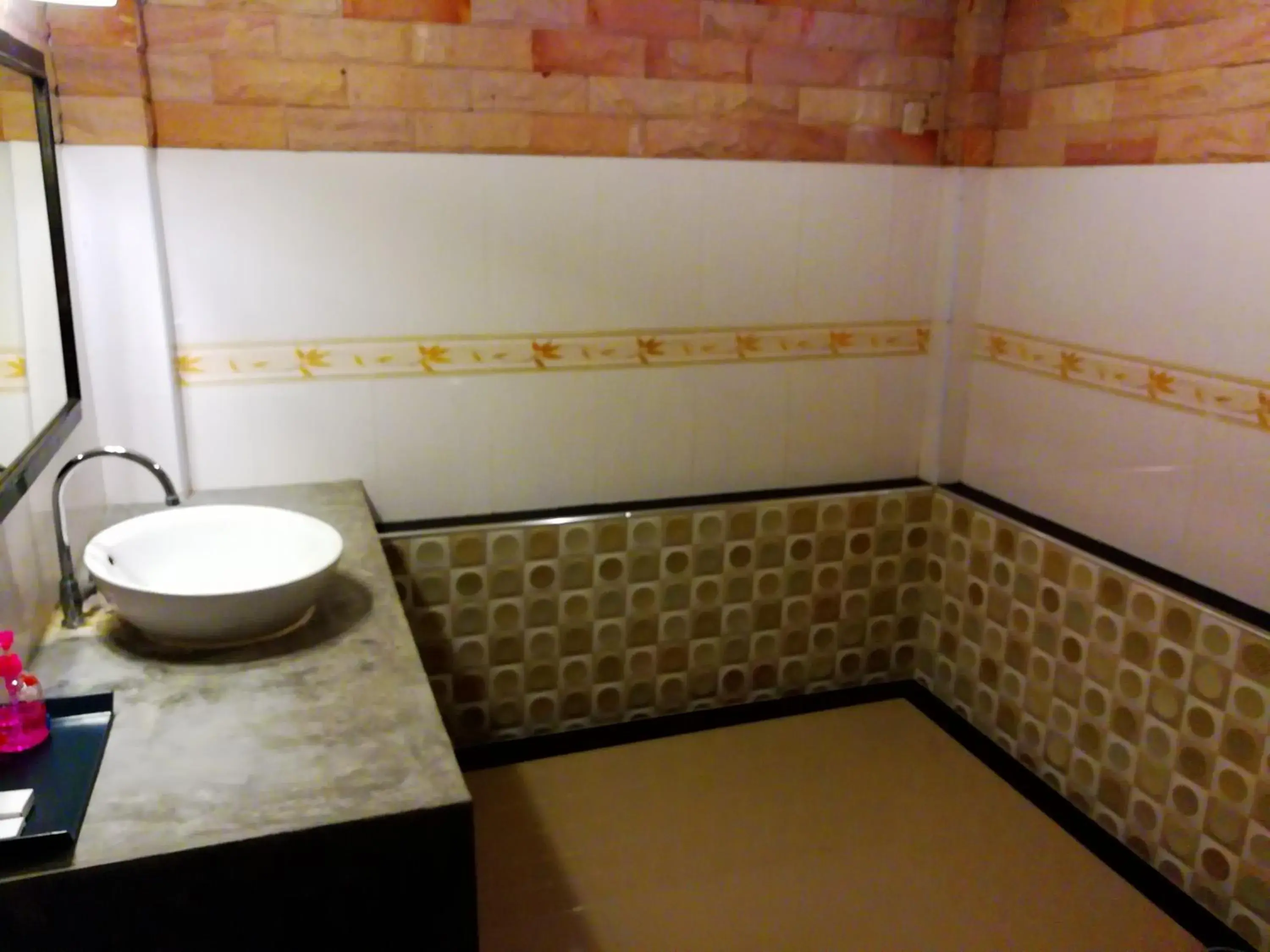 Bathroom in Nice Resort Pattaya