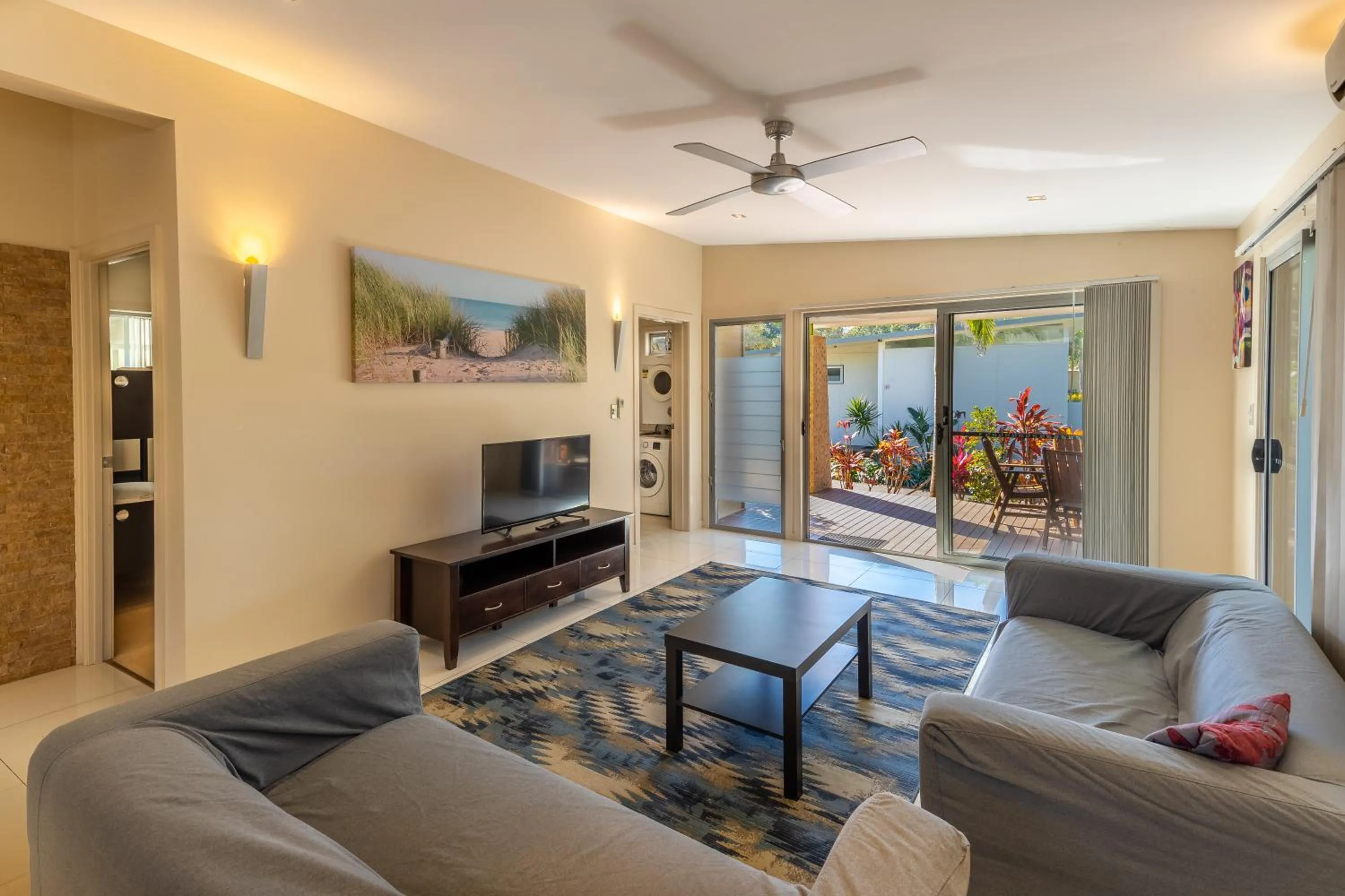 Living room in Ingenia Holidays Byron Bay