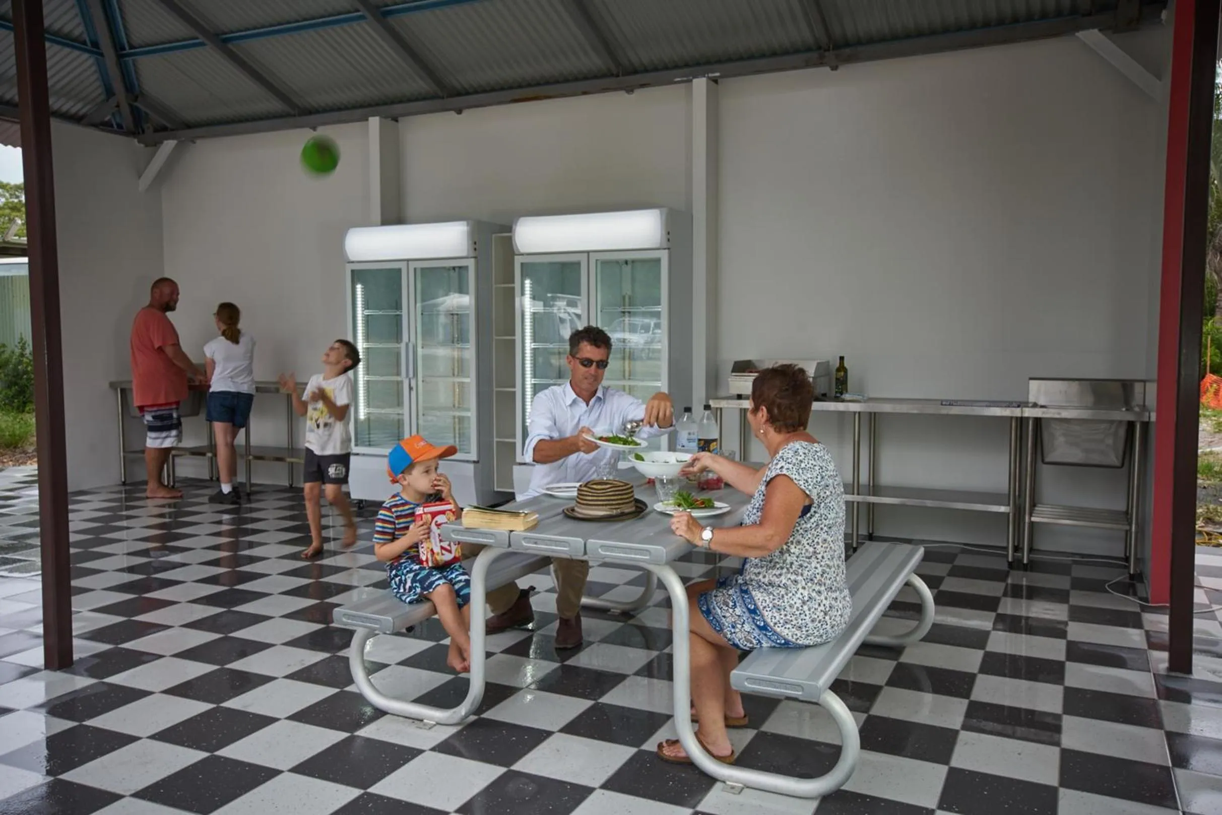 Communal kitchen in Ingenia Holidays Byron Bay