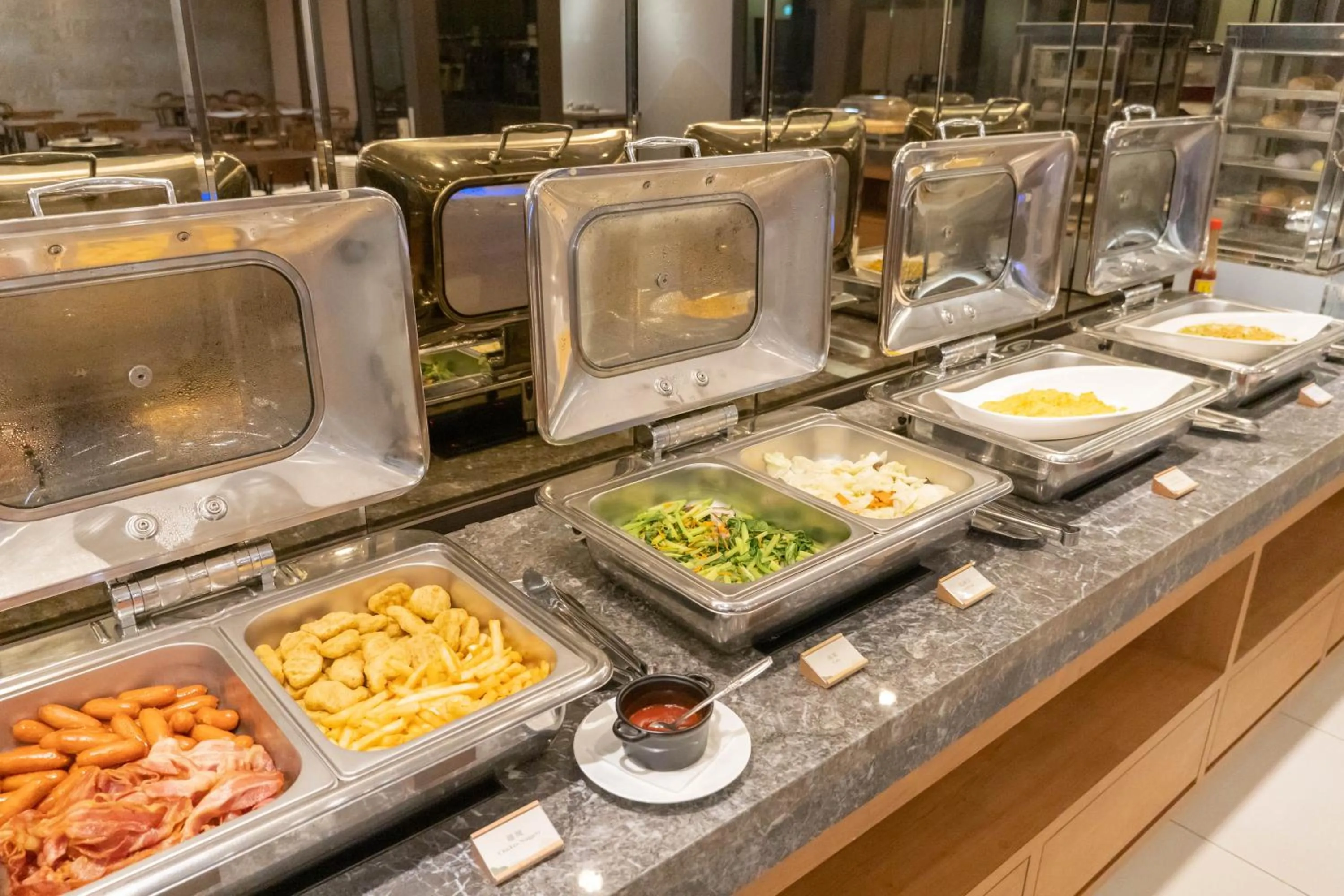 Restaurant/places to eat in Green Hotel - Tea Way