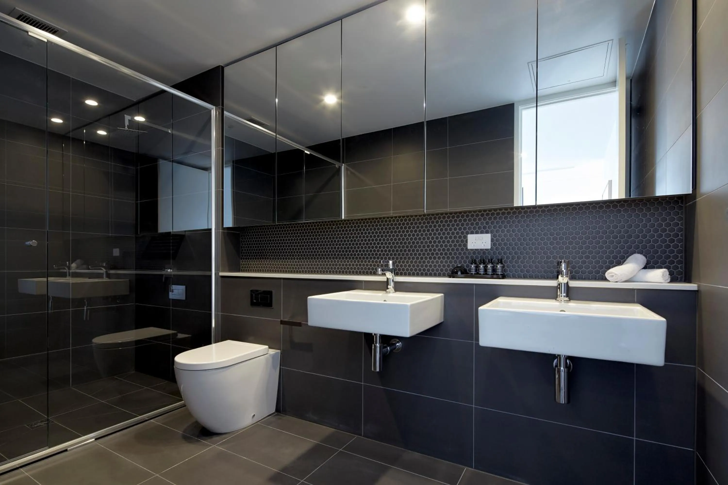 Bathroom in 381 Cremorne