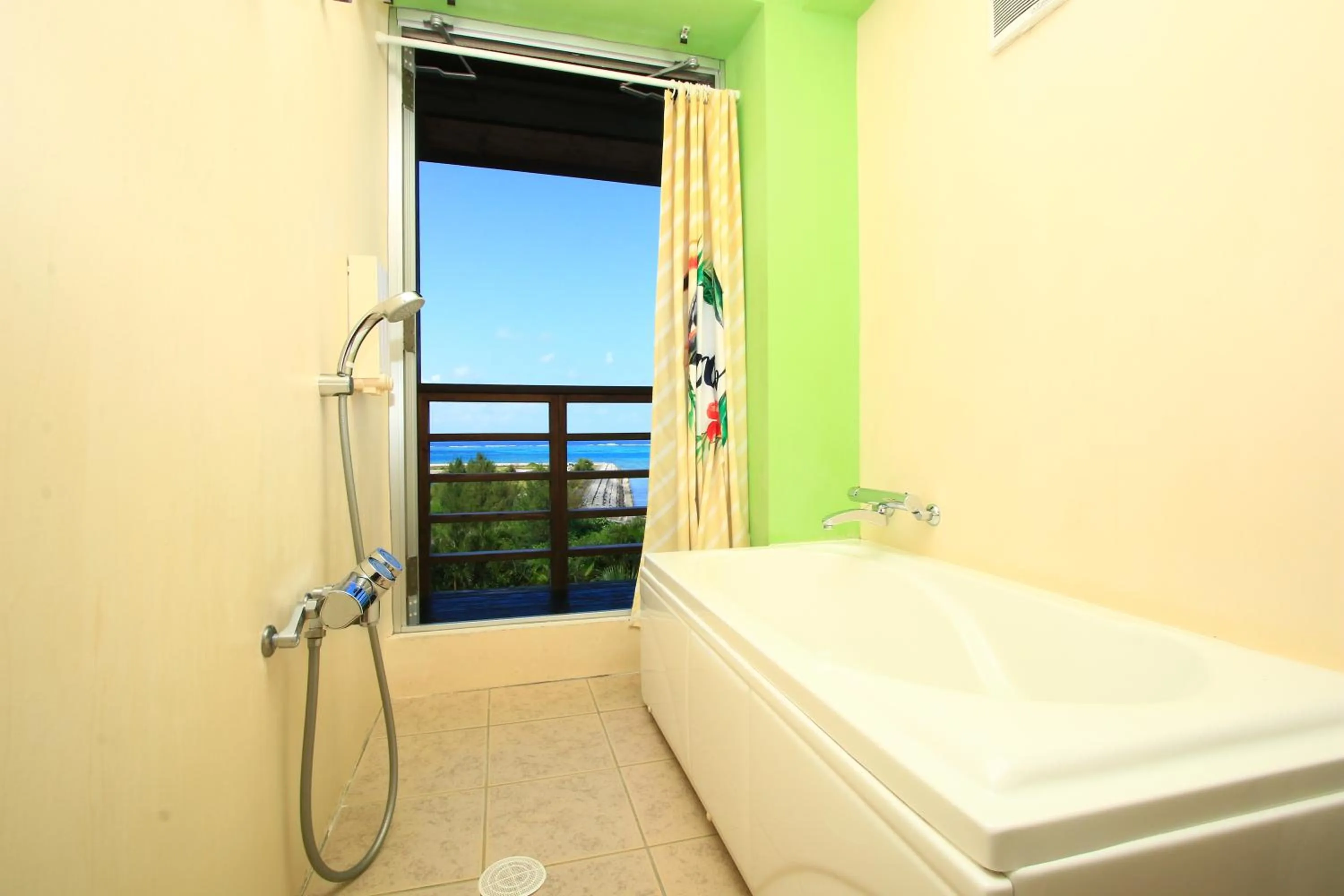 Bed in Ma-Blue Garden House