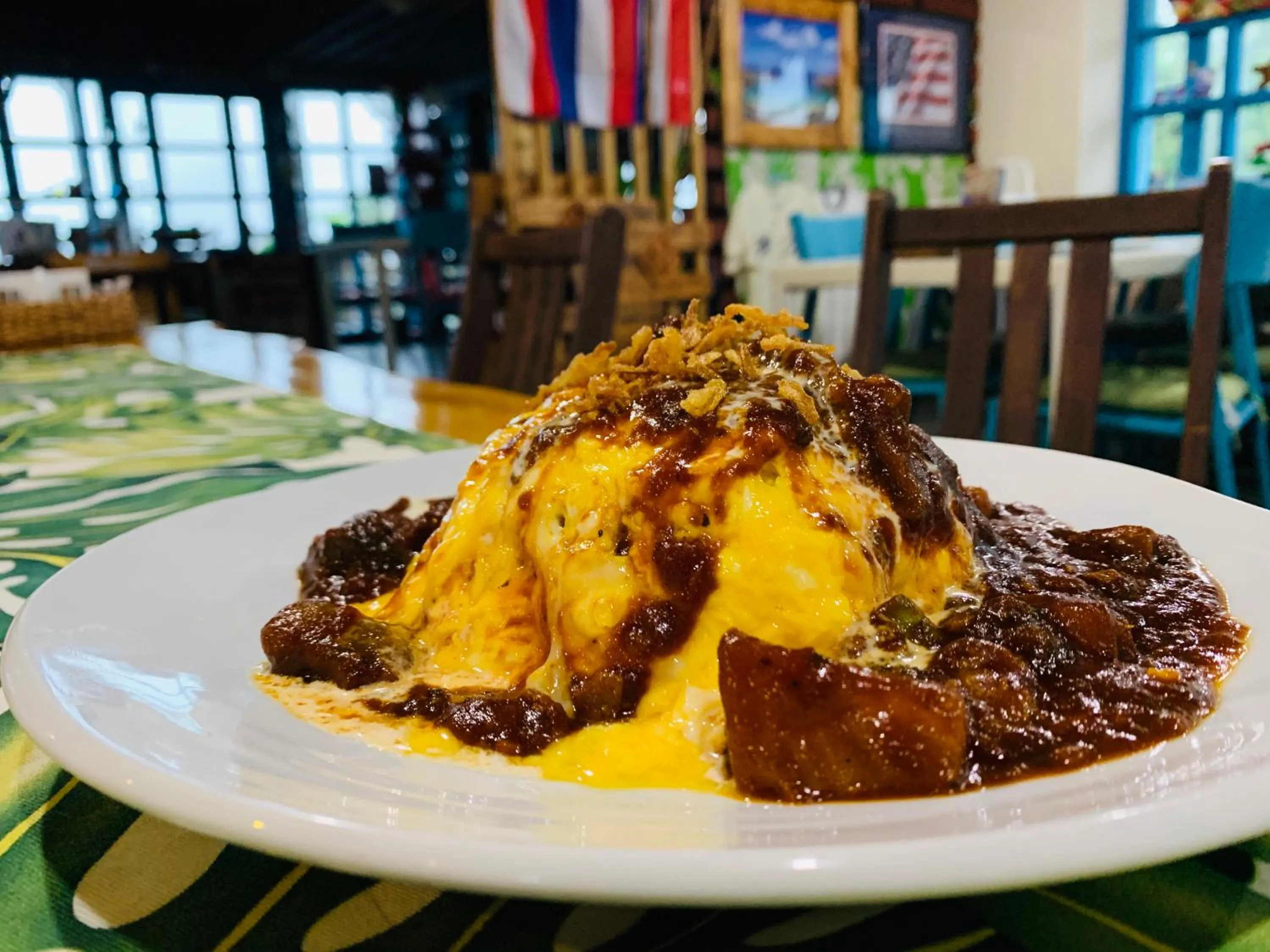 Lunch in Ma-Blue Garden House