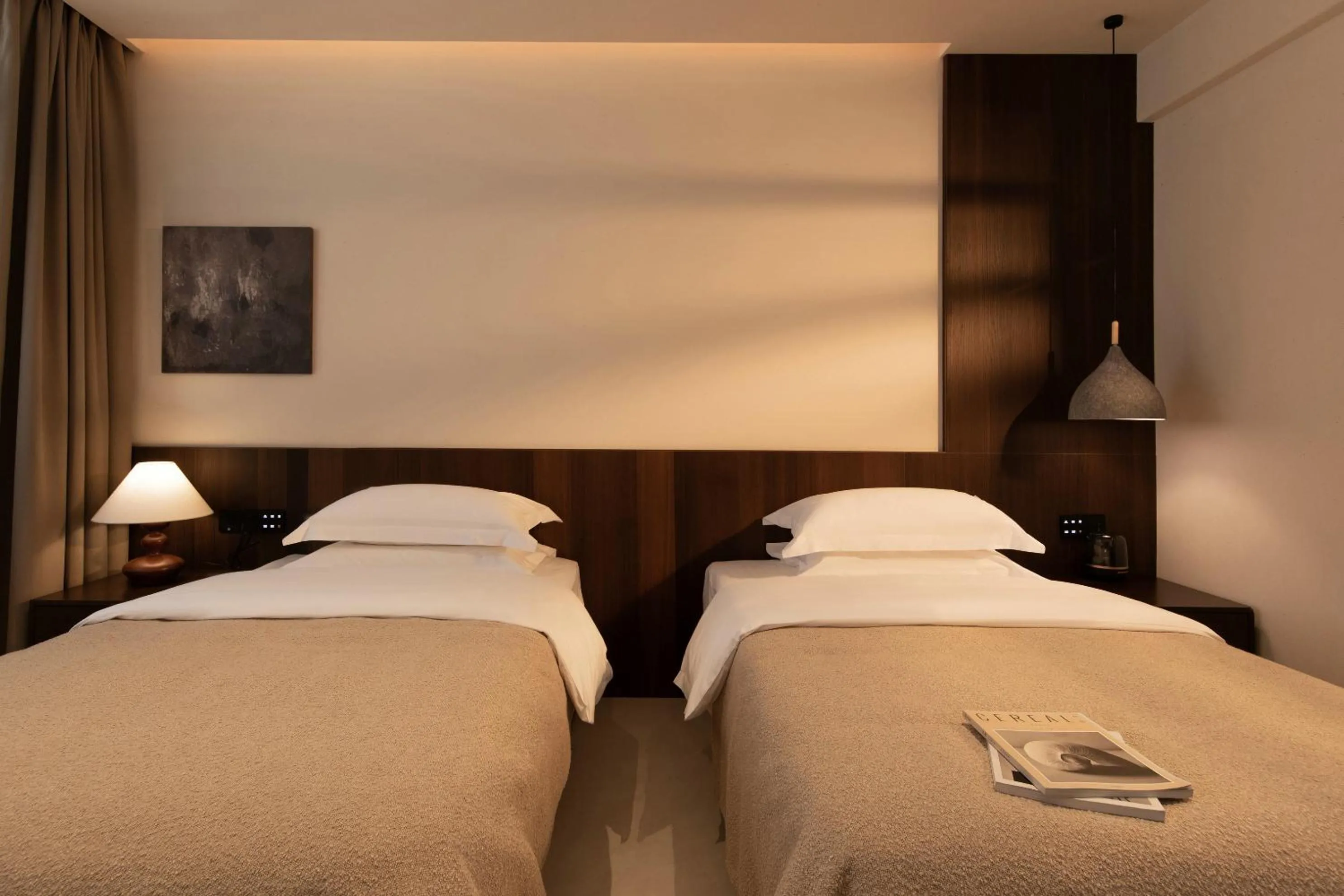 Standard Twin Room in LiJiang Azure Horizon Hotel-The Big Water Wheel Branch