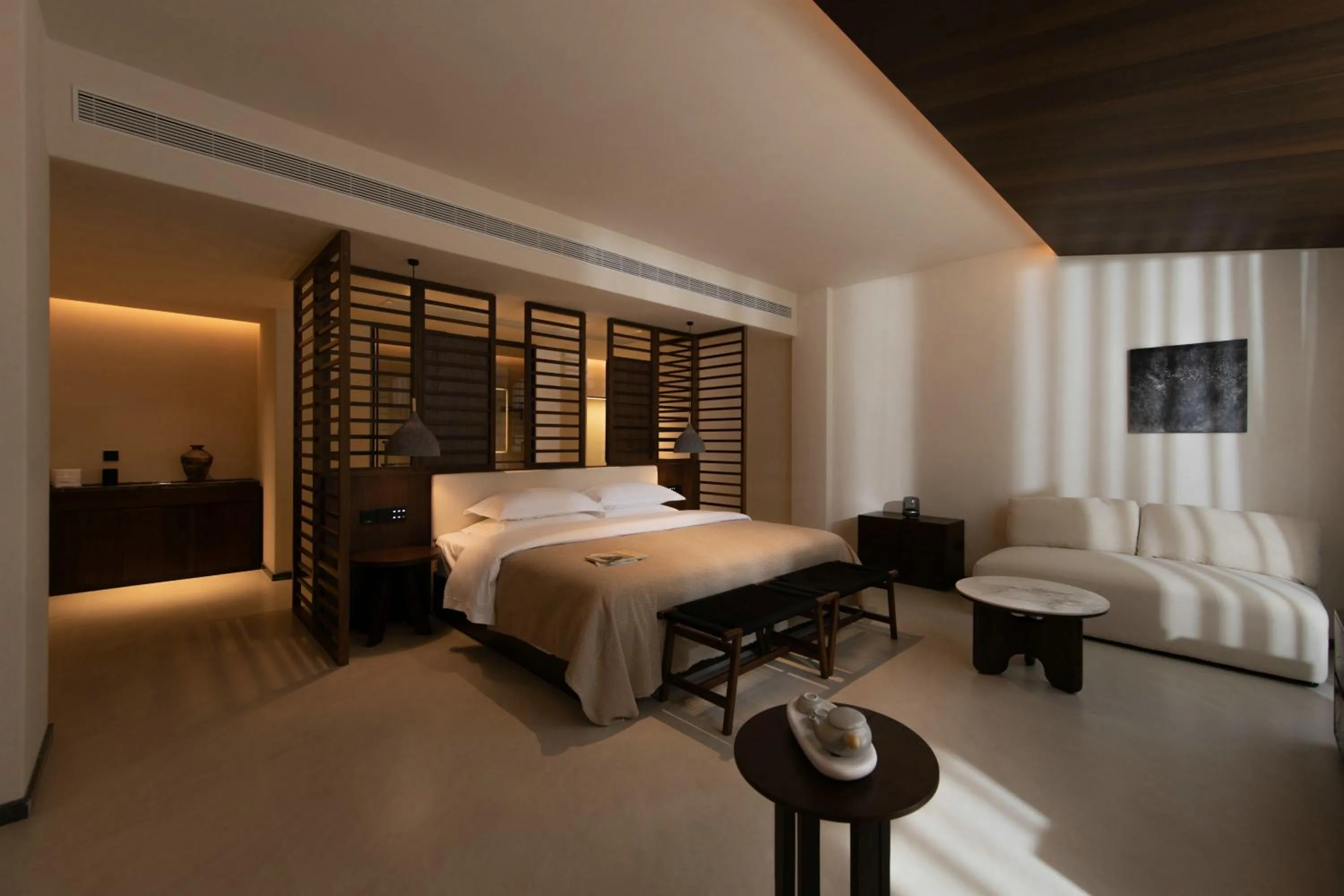 Single Room with Private Bathroom in LiJiang Azure Horizon Hotel-The Big Water Wheel Branch