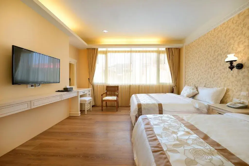 Quadruple Room with Bath in Miller Home Quadruple Room with Bath in Miller Home