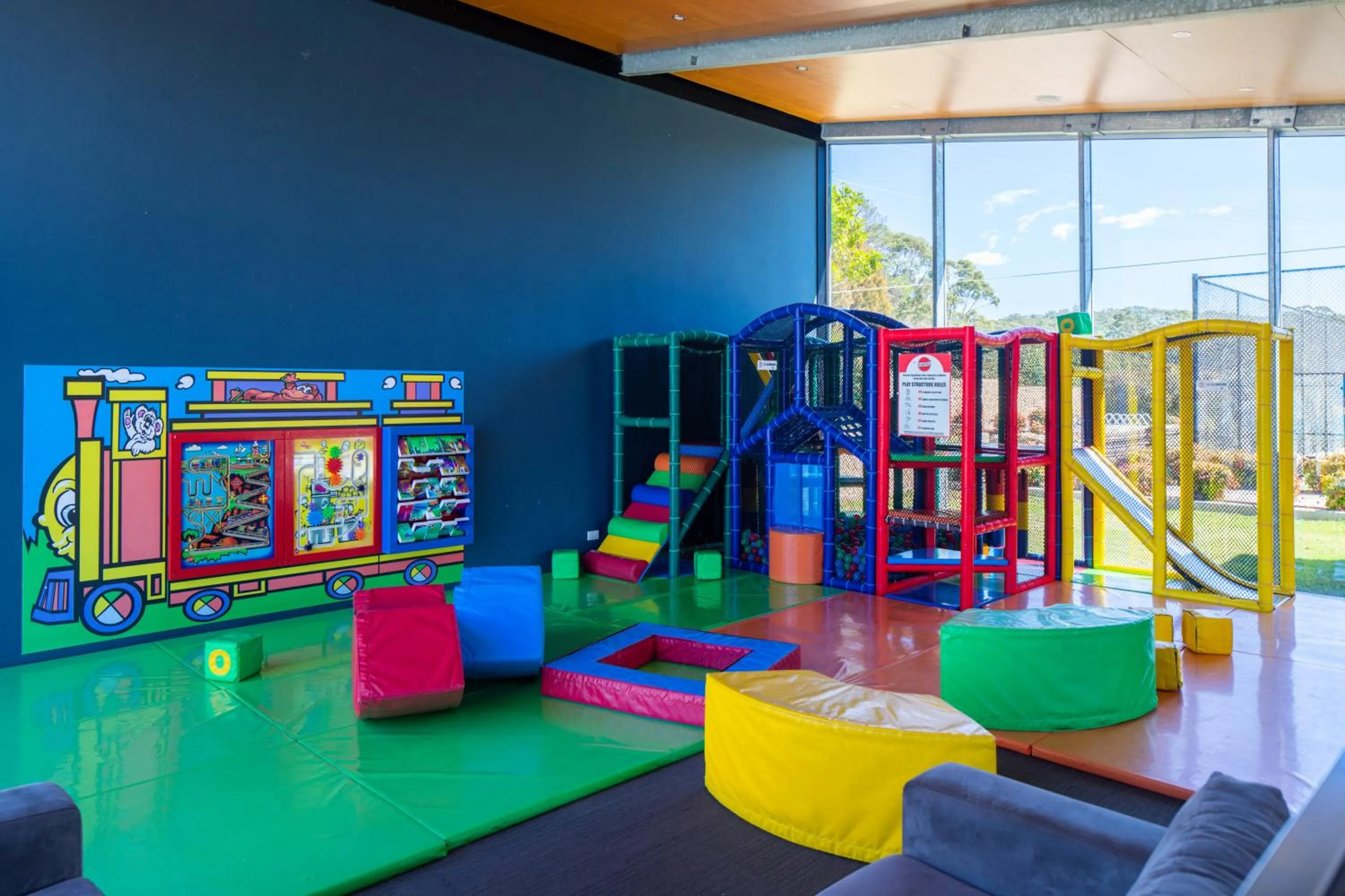Children play ground in Ingenia Holidays Lake Conjola